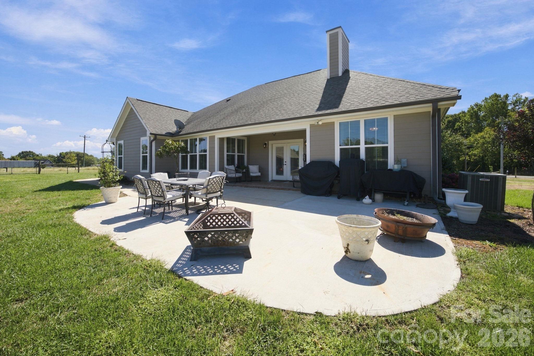 2870 Bradshaw Road Property Photo 11