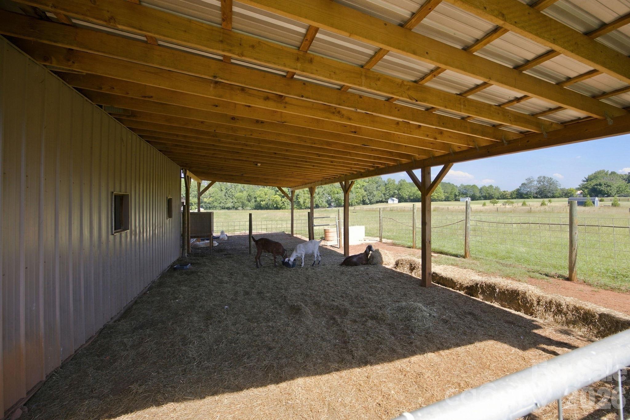 2870 Bradshaw Road Property Photo 16