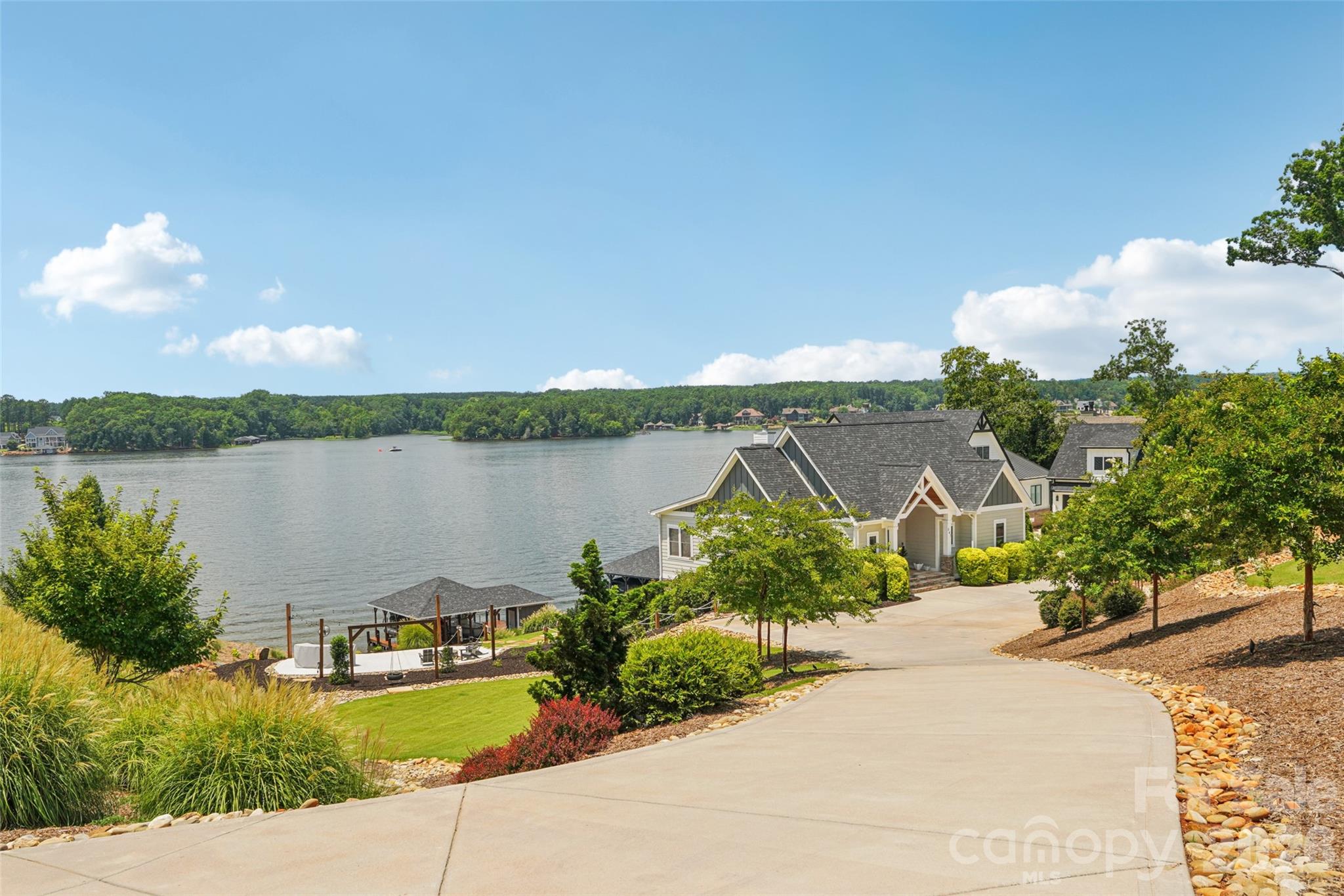347 Landing Trail Property Photo 6