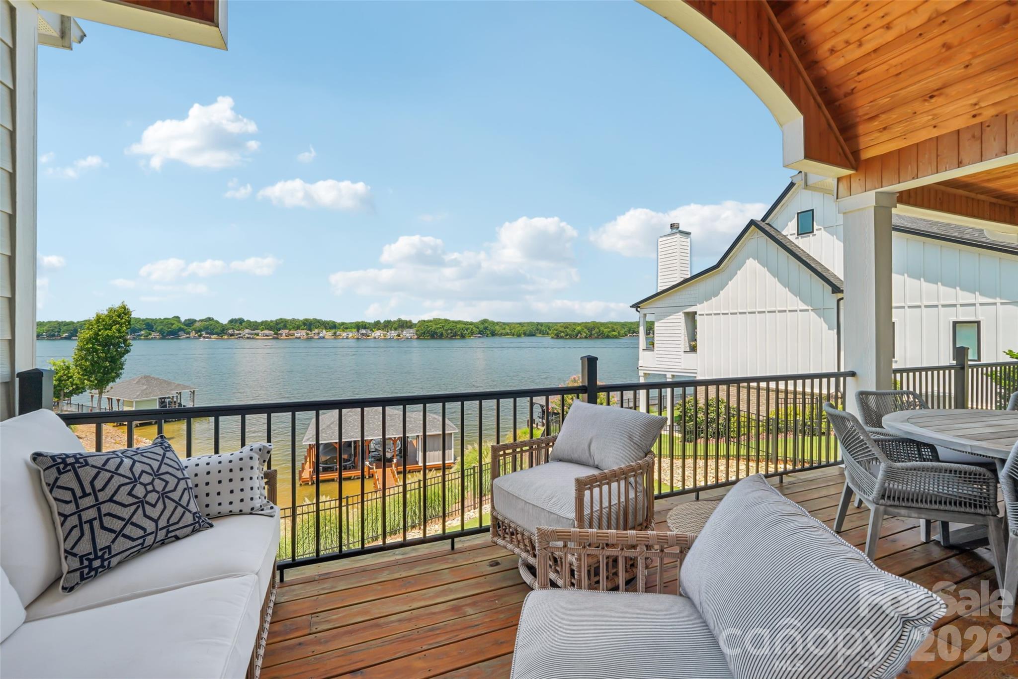 347 Landing Trail Property Photo 14