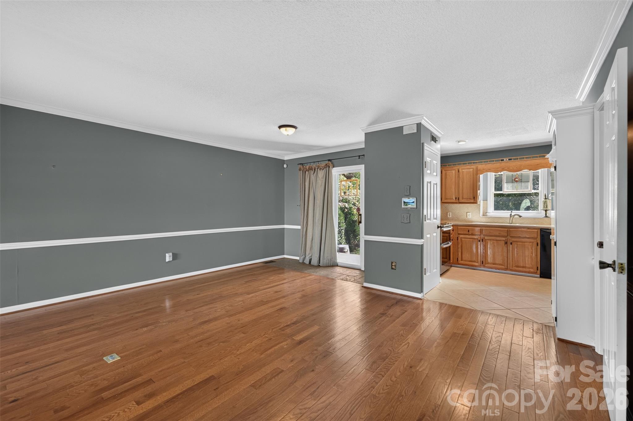 623 College Avenue Property Photo 12