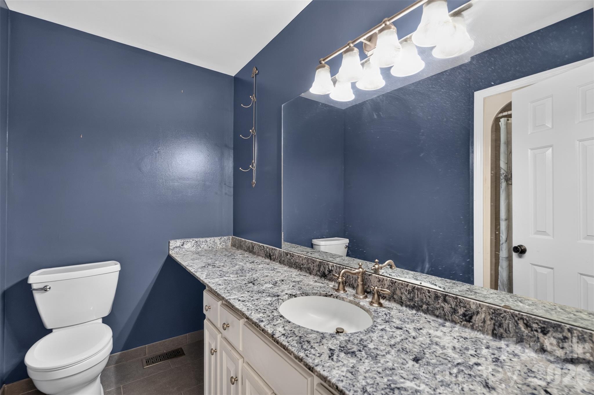 623 College Avenue Property Photo 30