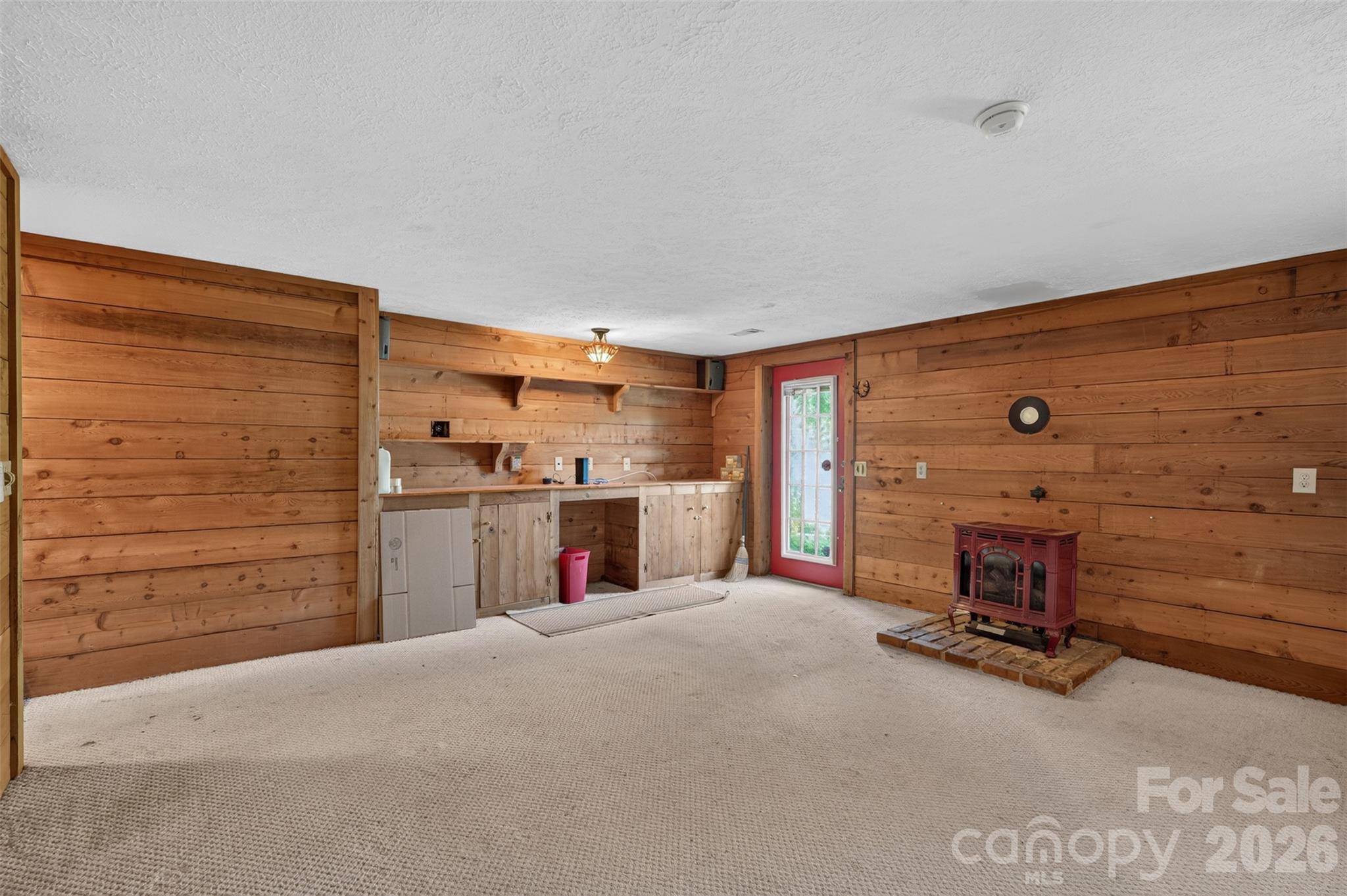 623 College Avenue Property Photo 35