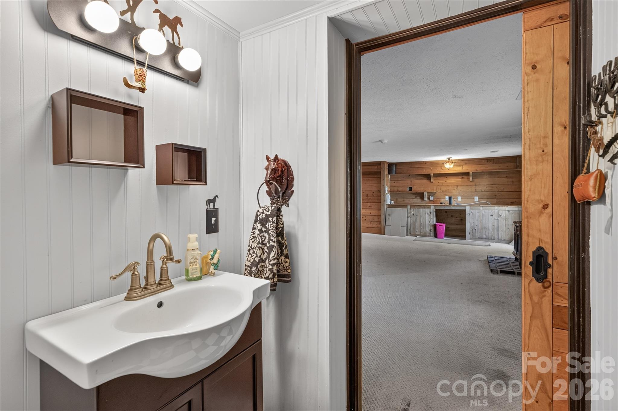 623 College Avenue Property Photo 39