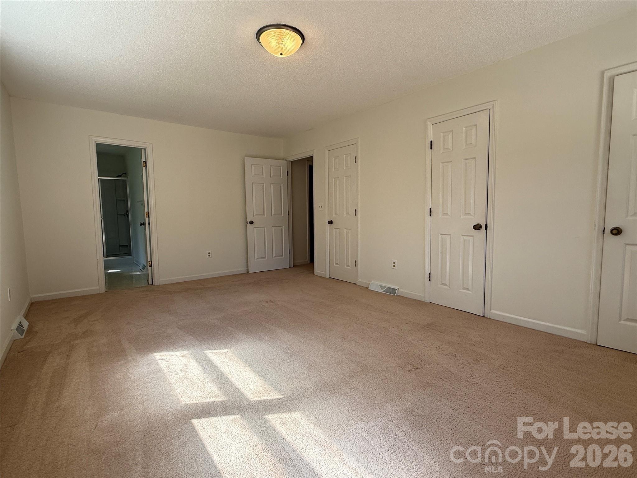 8806 Crestwood Drive Property Photo 38