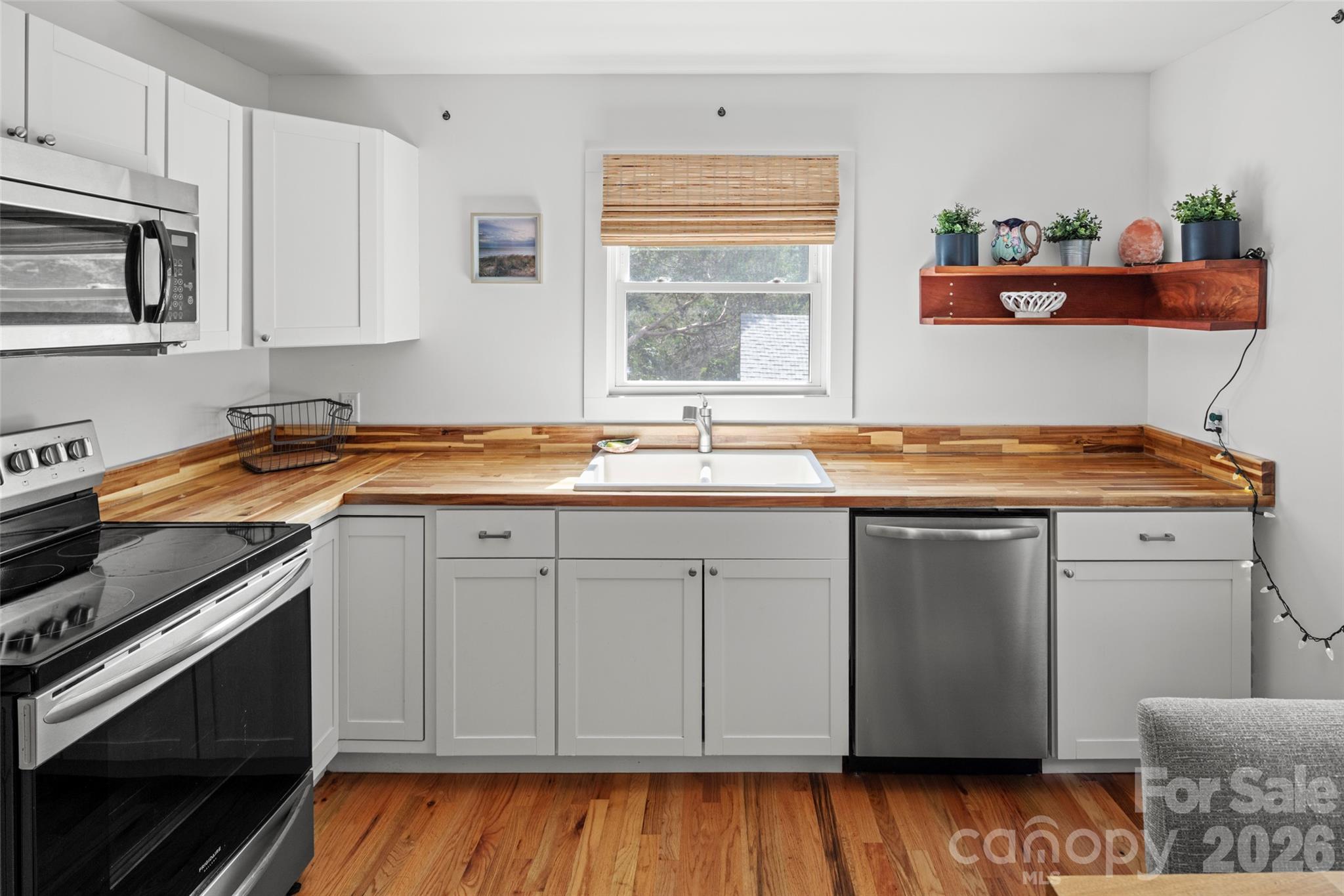 50 Long Cove Road Property Photo 5