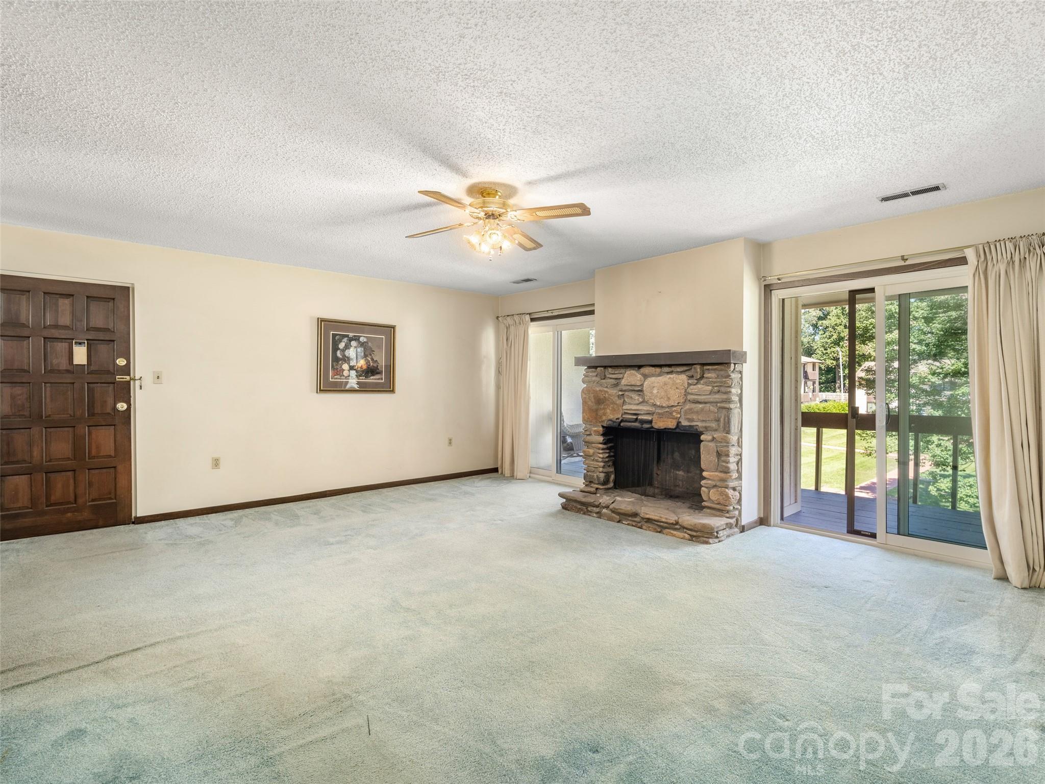 111 Shepard Square 605 Property Photo 5