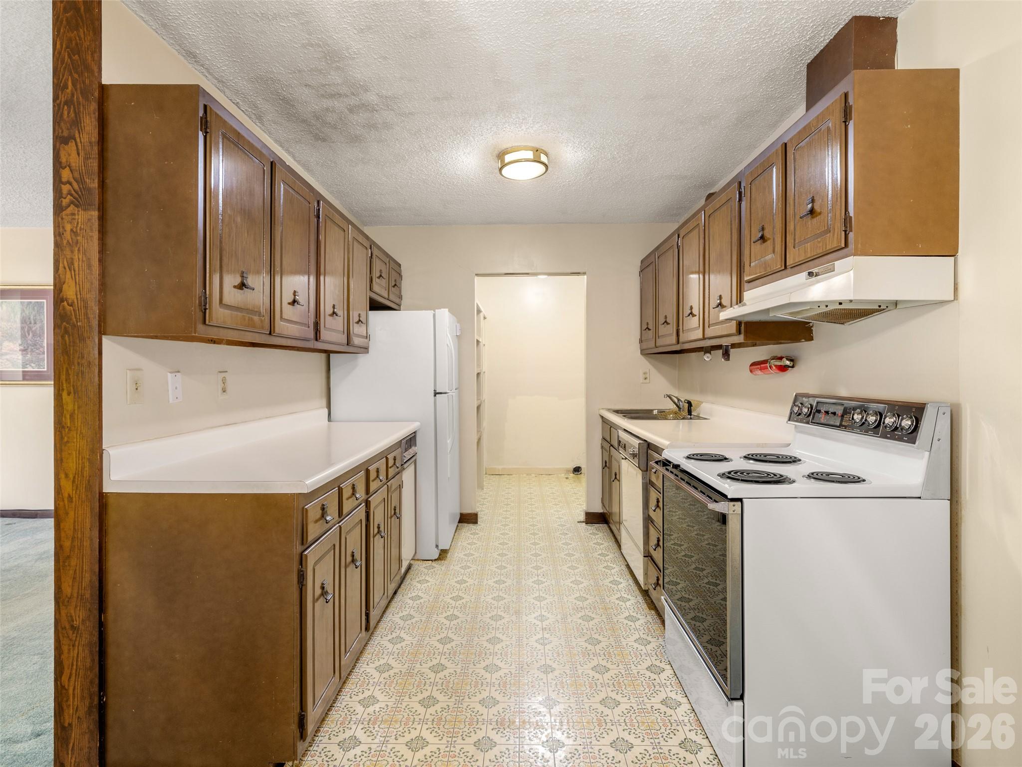 111 Shepard Square 605 Property Photo 8