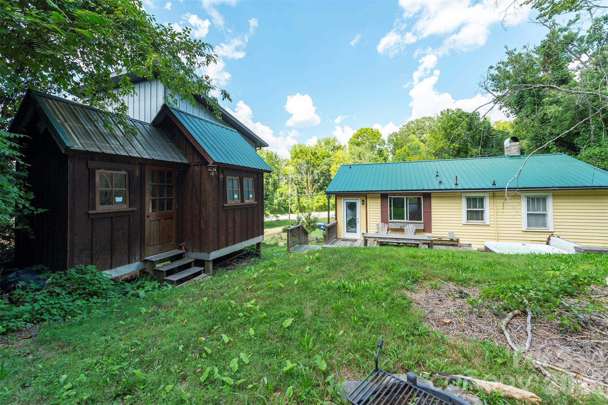 22 Weaver Street Property Photo 4