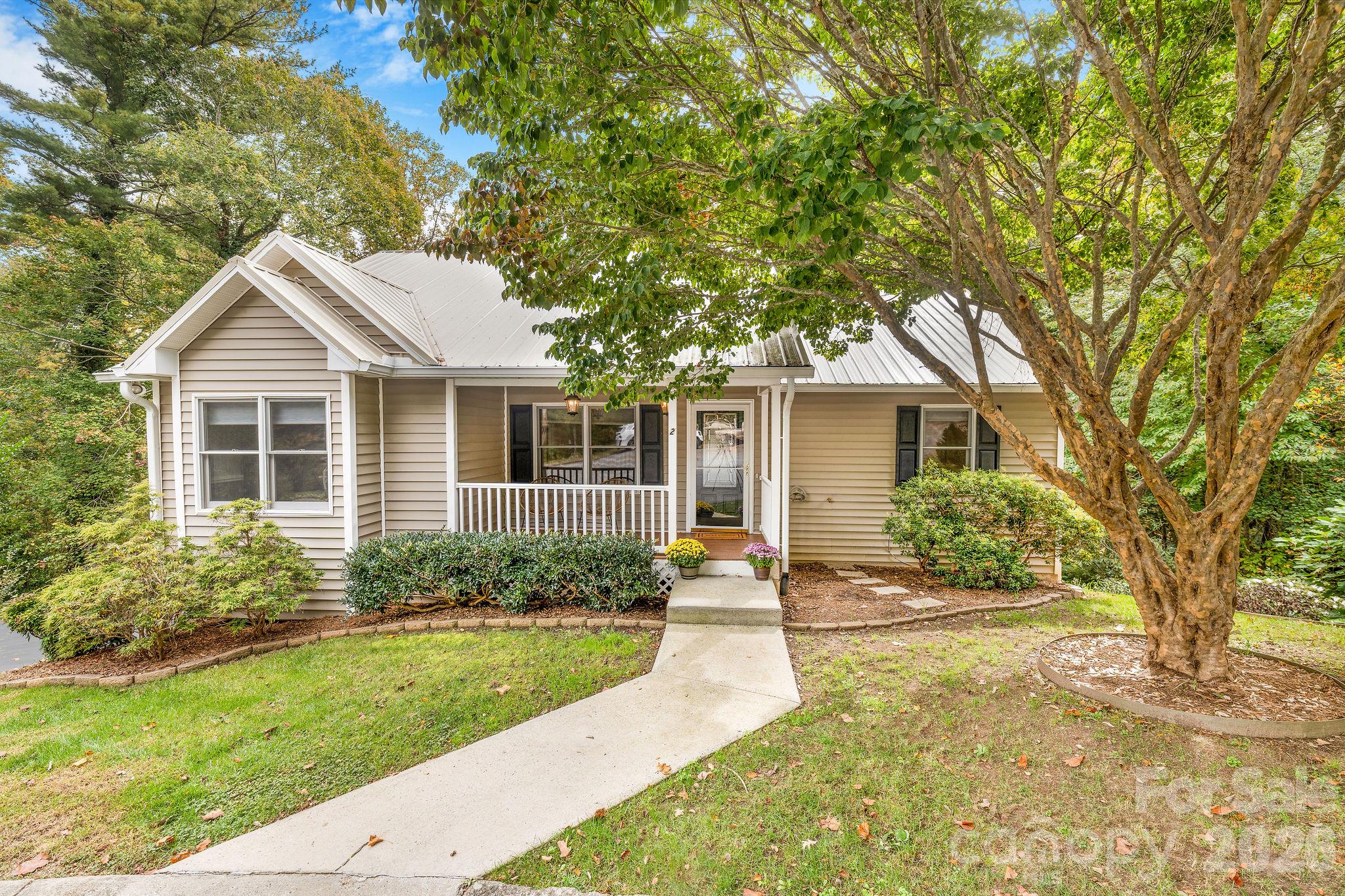 2 Maybury Place Property Photo 1
