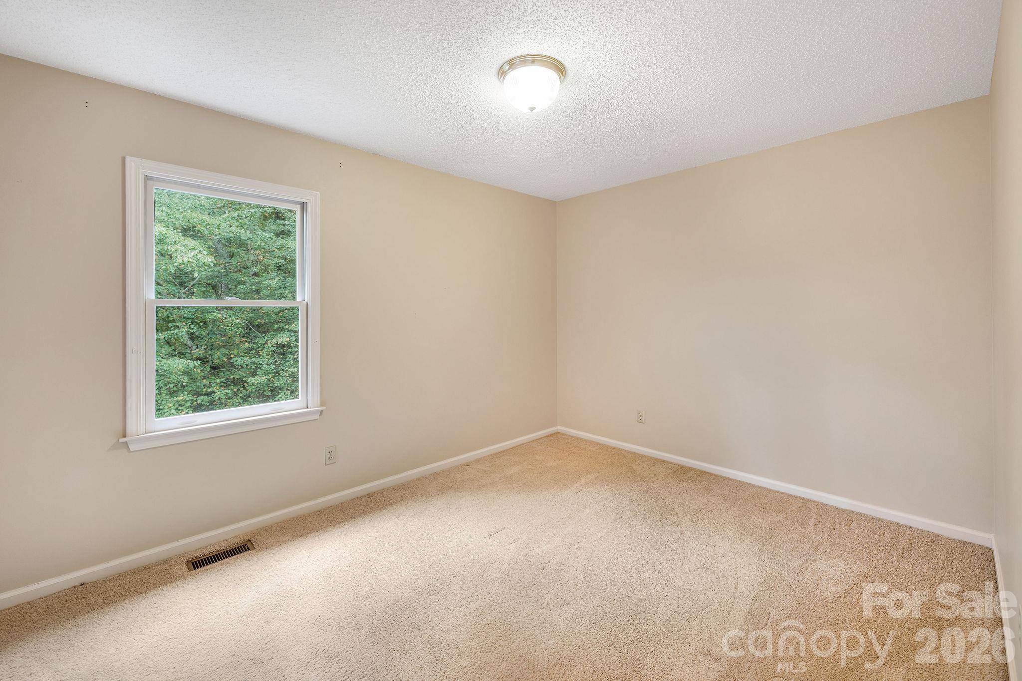2 Maybury Place Property Photo 21