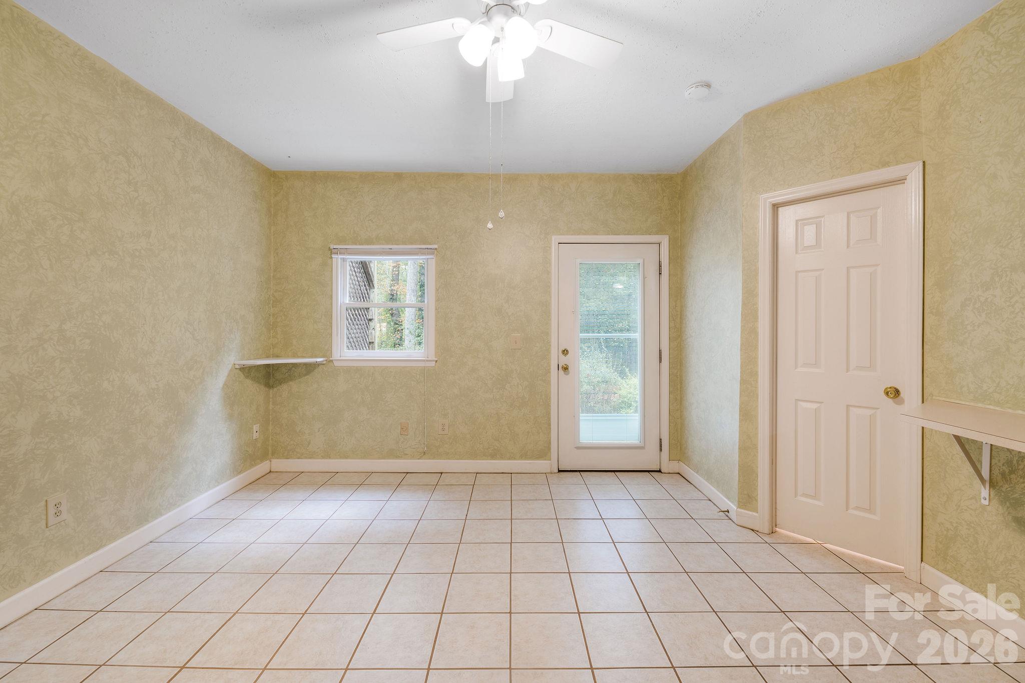 2 Maybury Place Property Photo 27