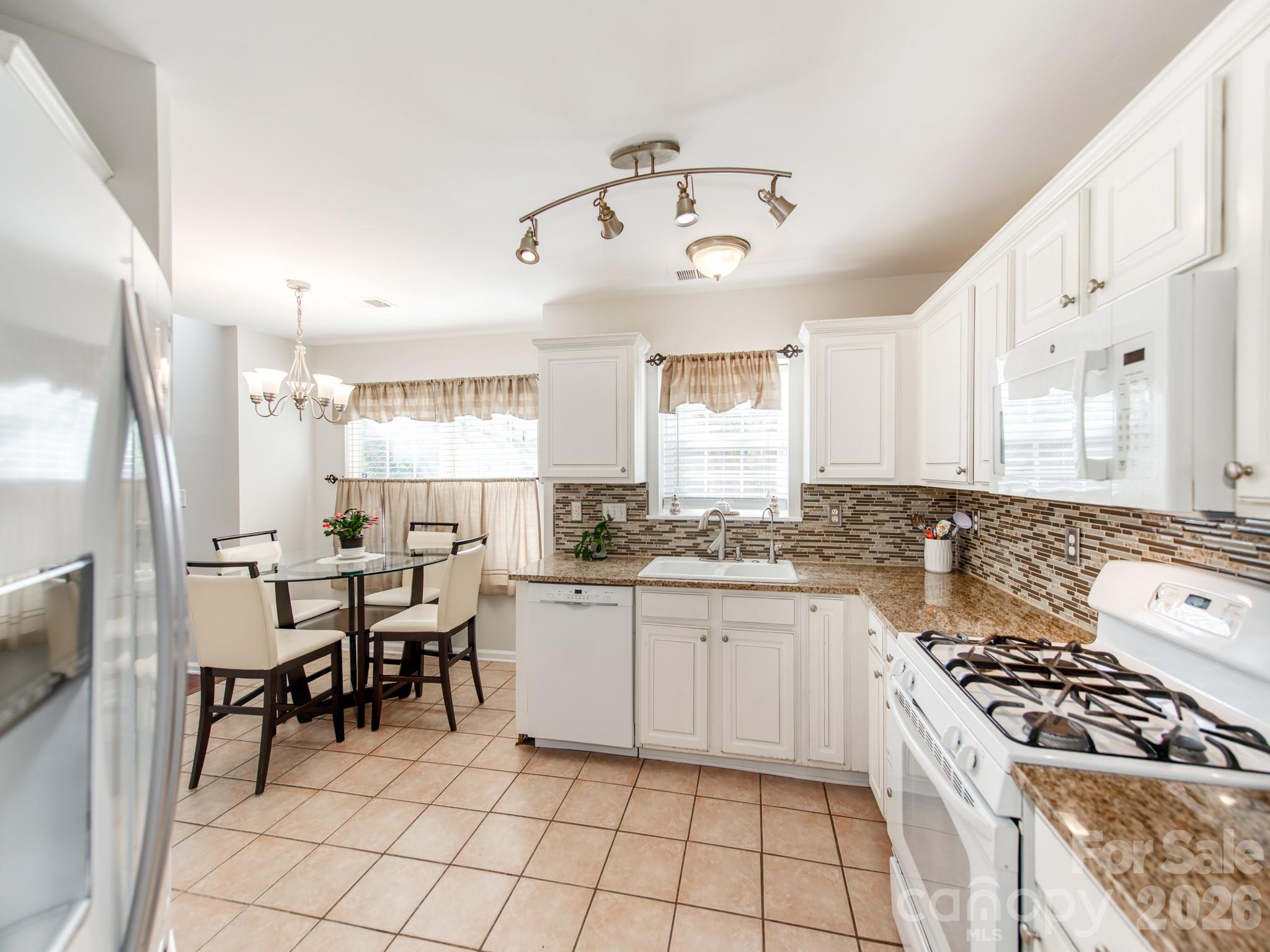 7707 Nicolette Court Property Photo 11