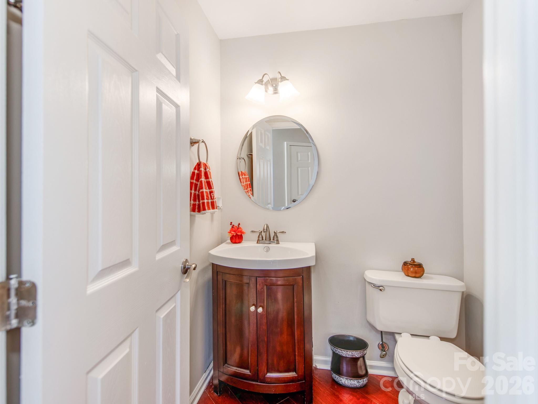 7707 Nicolette Court Property Photo 12