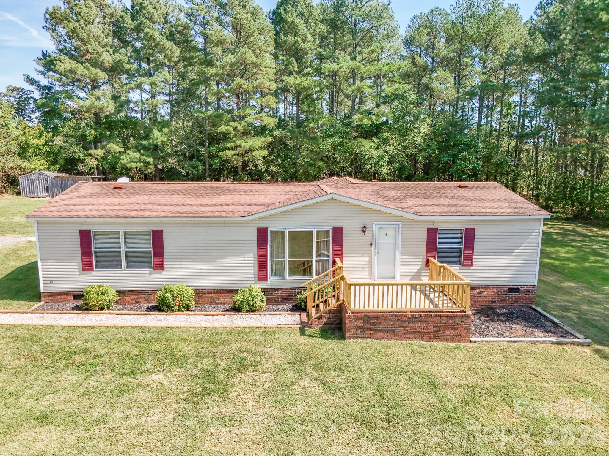 2120 Peeler Road Property Photo 2