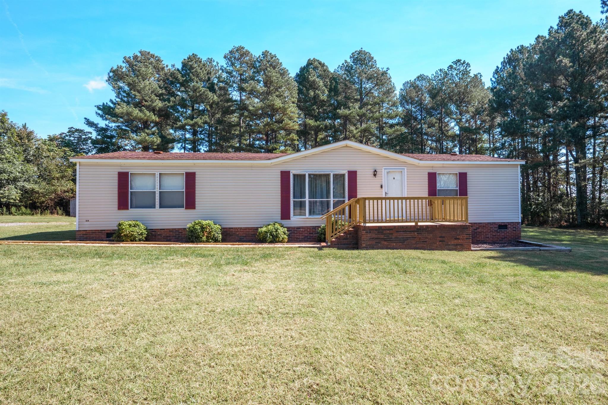2120 Peeler Road Property Photo 7