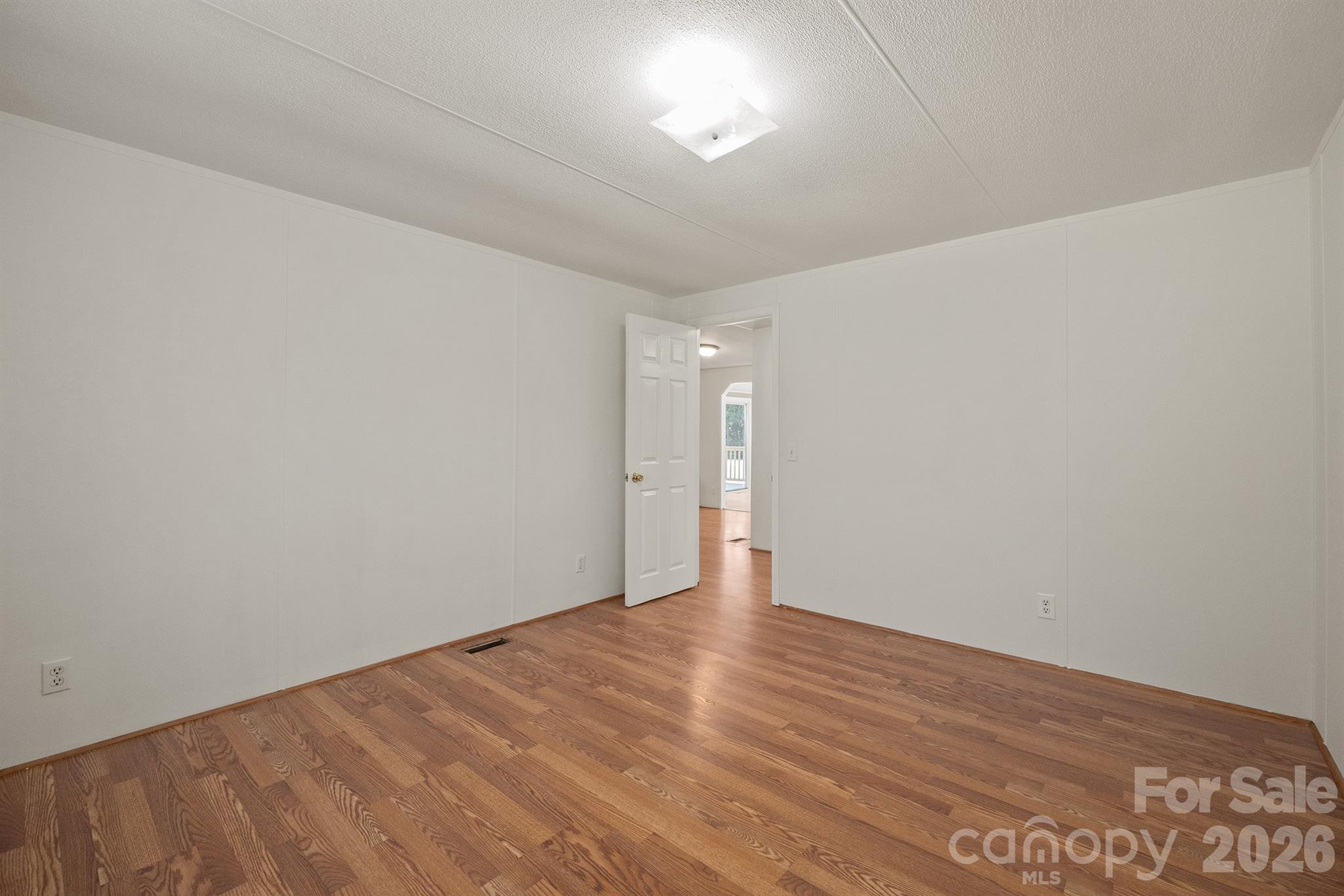 2120 Peeler Road Property Photo 17
