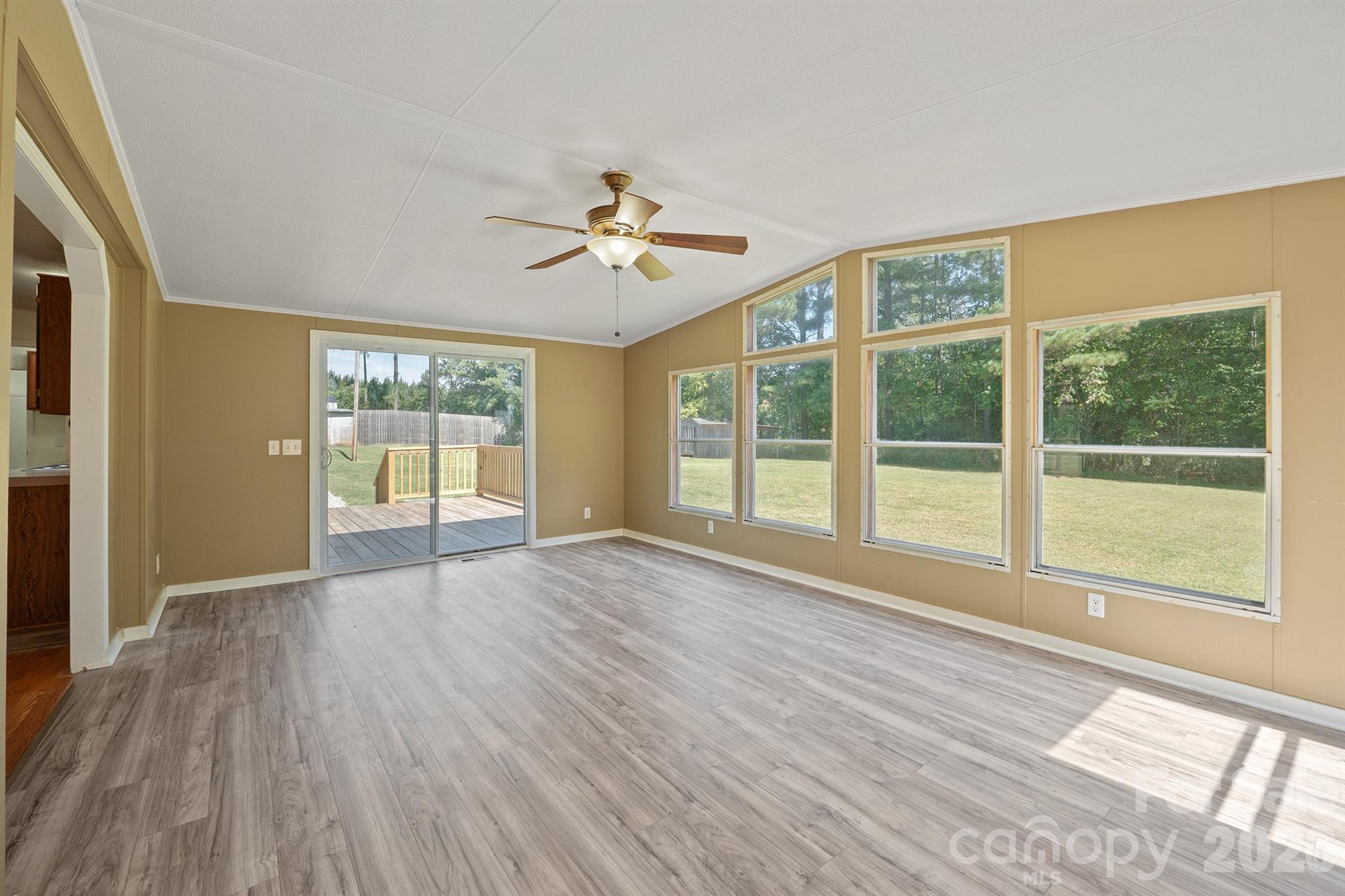 2120 Peeler Road Property Photo 22
