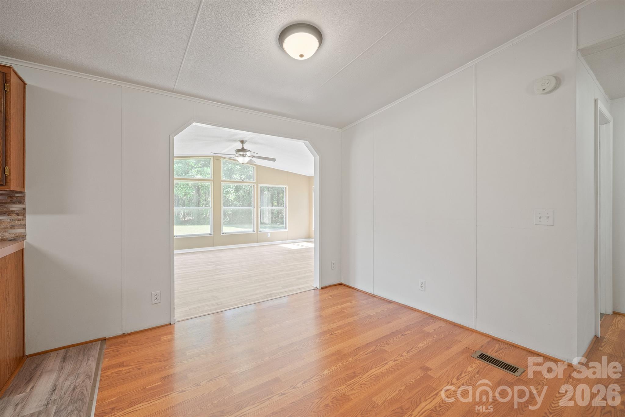 2120 Peeler Road Property Photo 25
