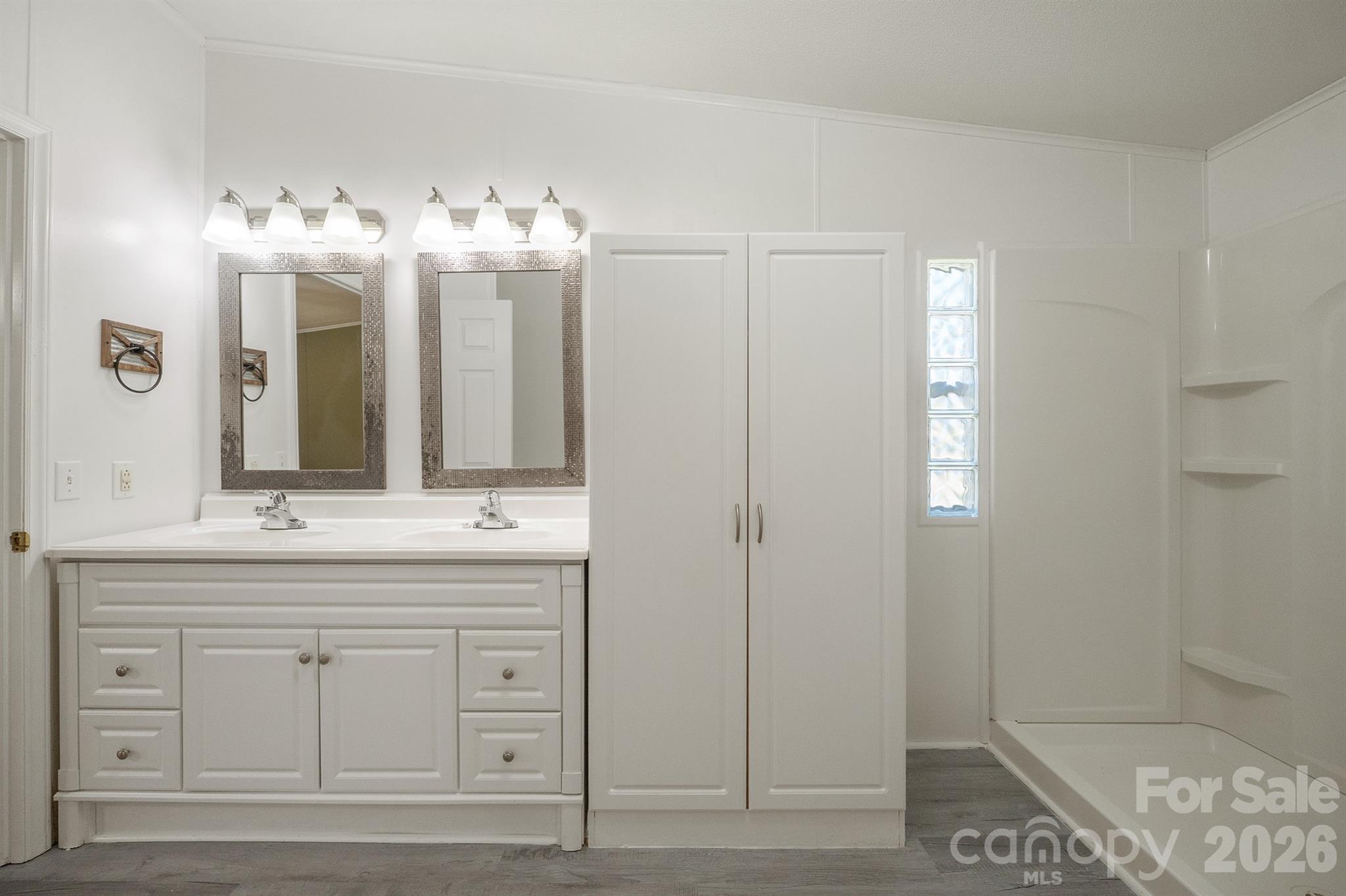 2120 Peeler Road Property Photo 35