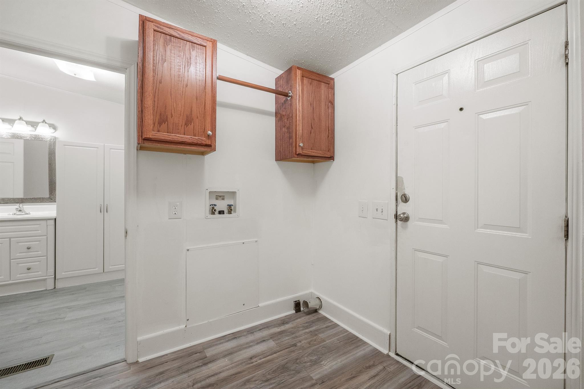 2120 Peeler Road Property Photo 38