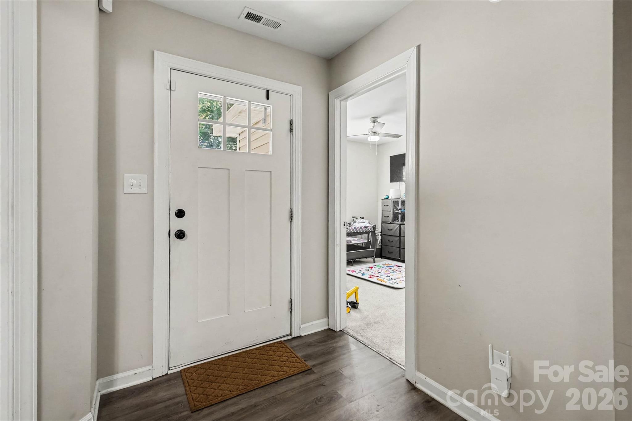 633 Ashford Street Property Photo 3