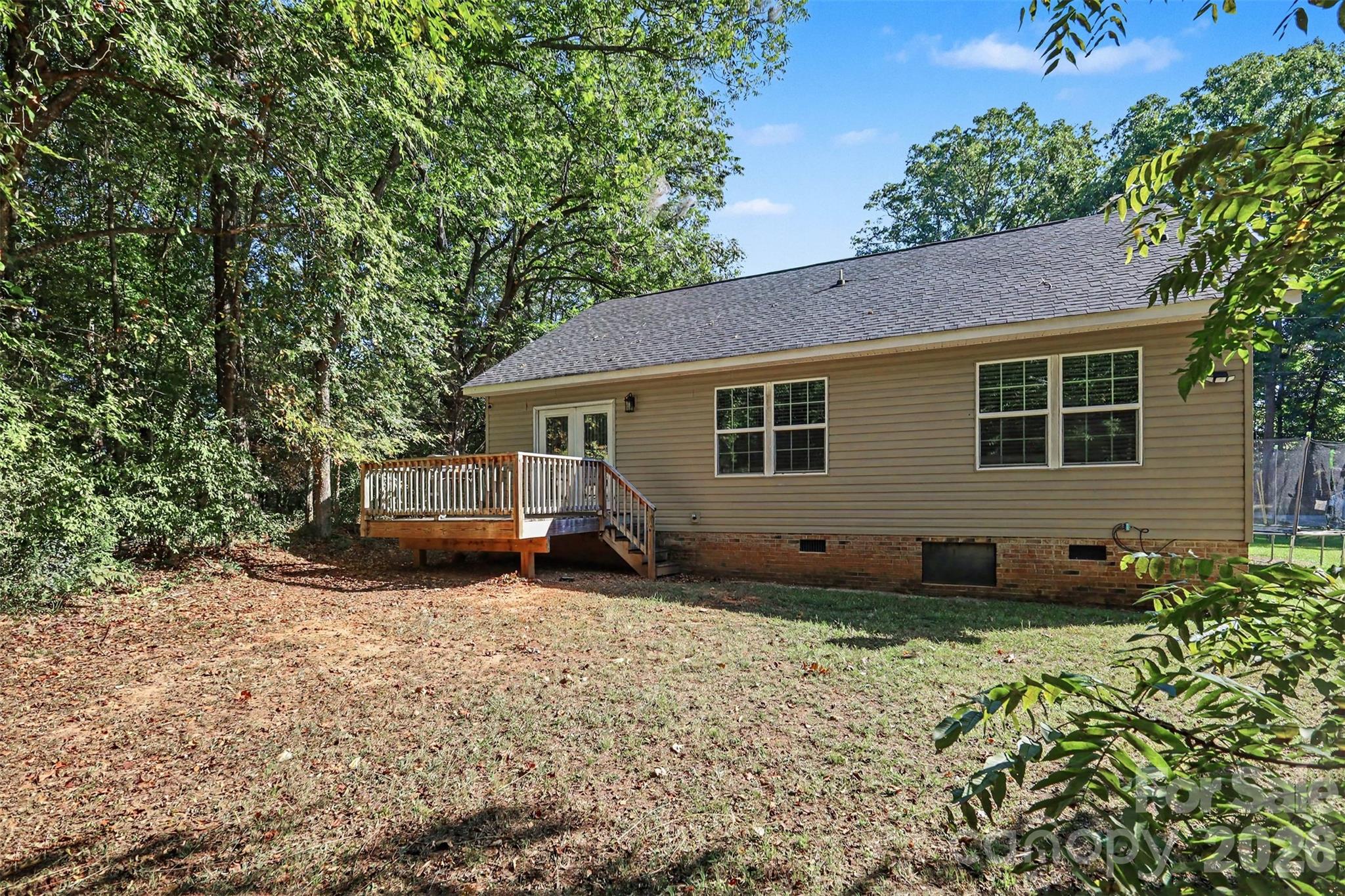 633 Ashford Street Property Photo 13