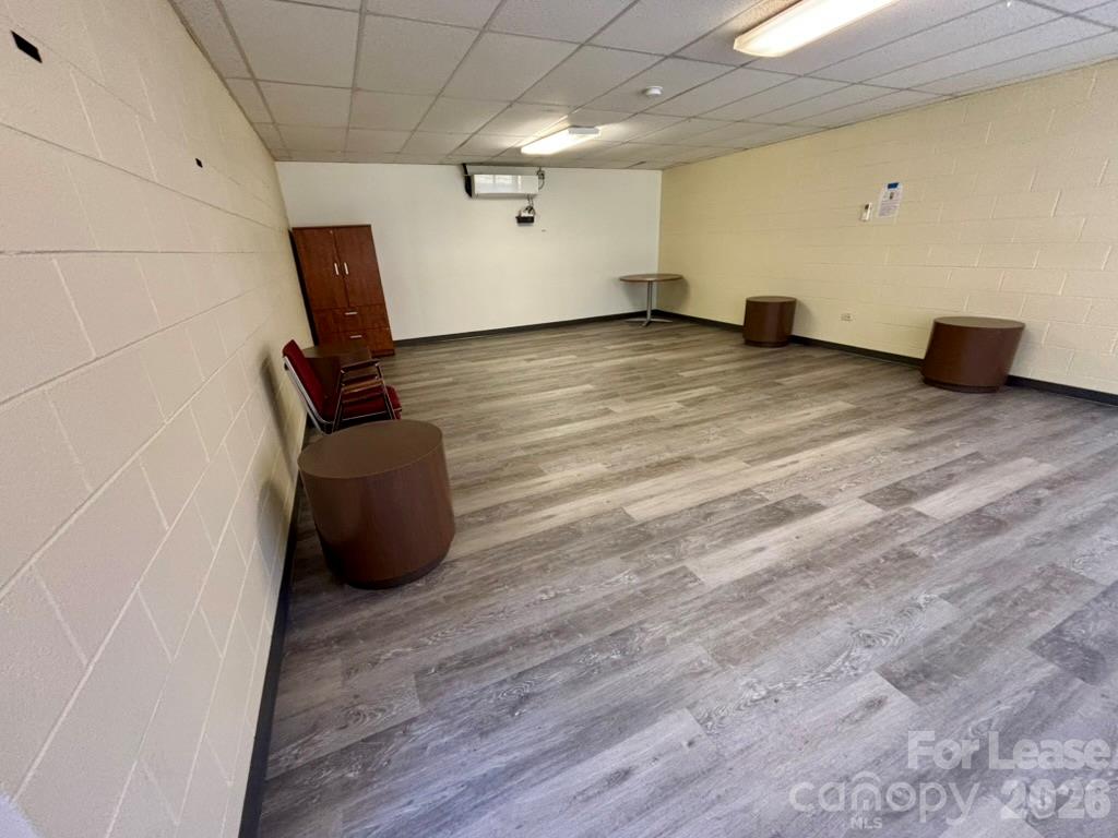 404 Governors View Road L02-l06 Property Photo 8