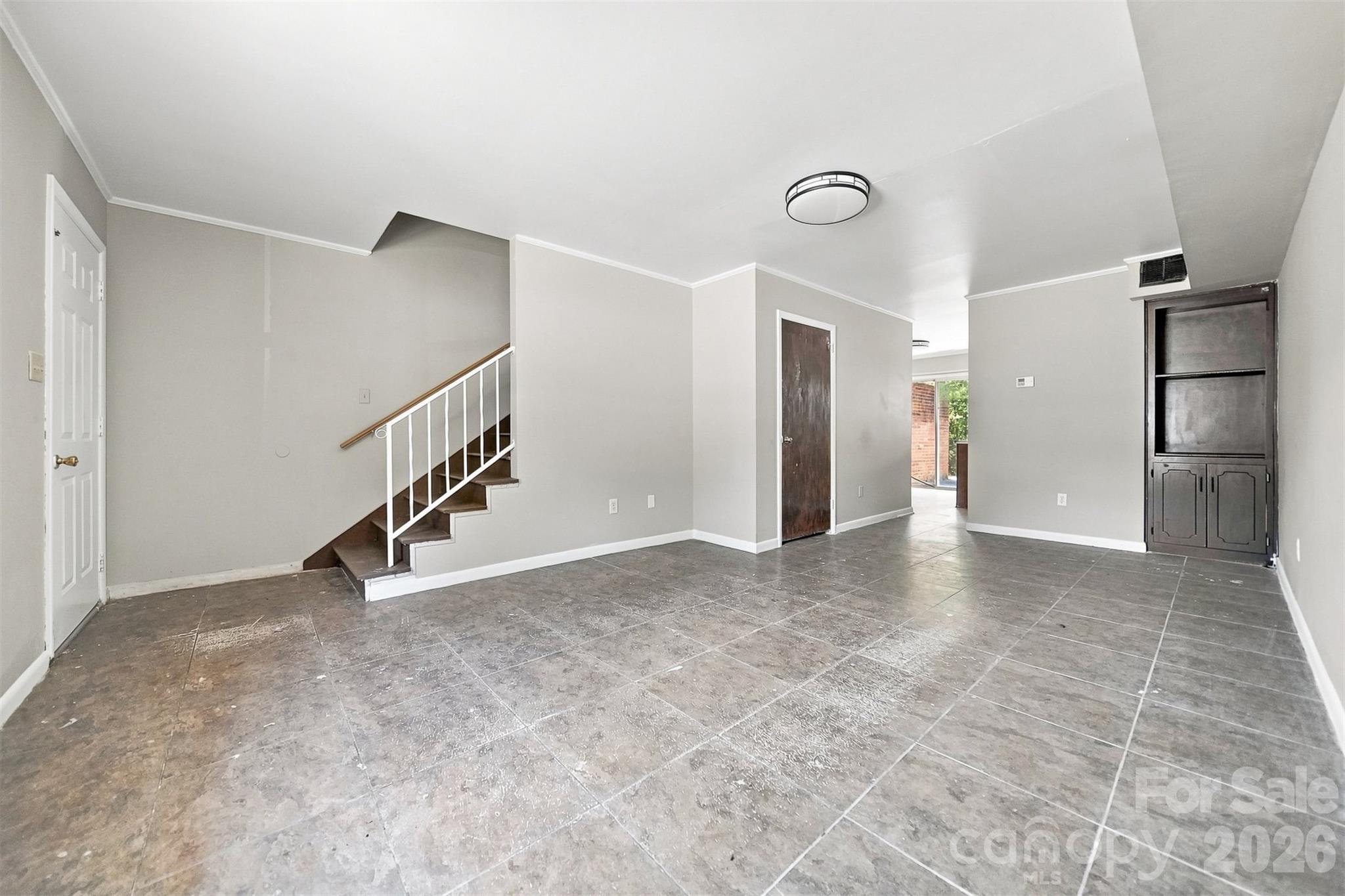 402 S Ashe Avenue Property Photo 7
