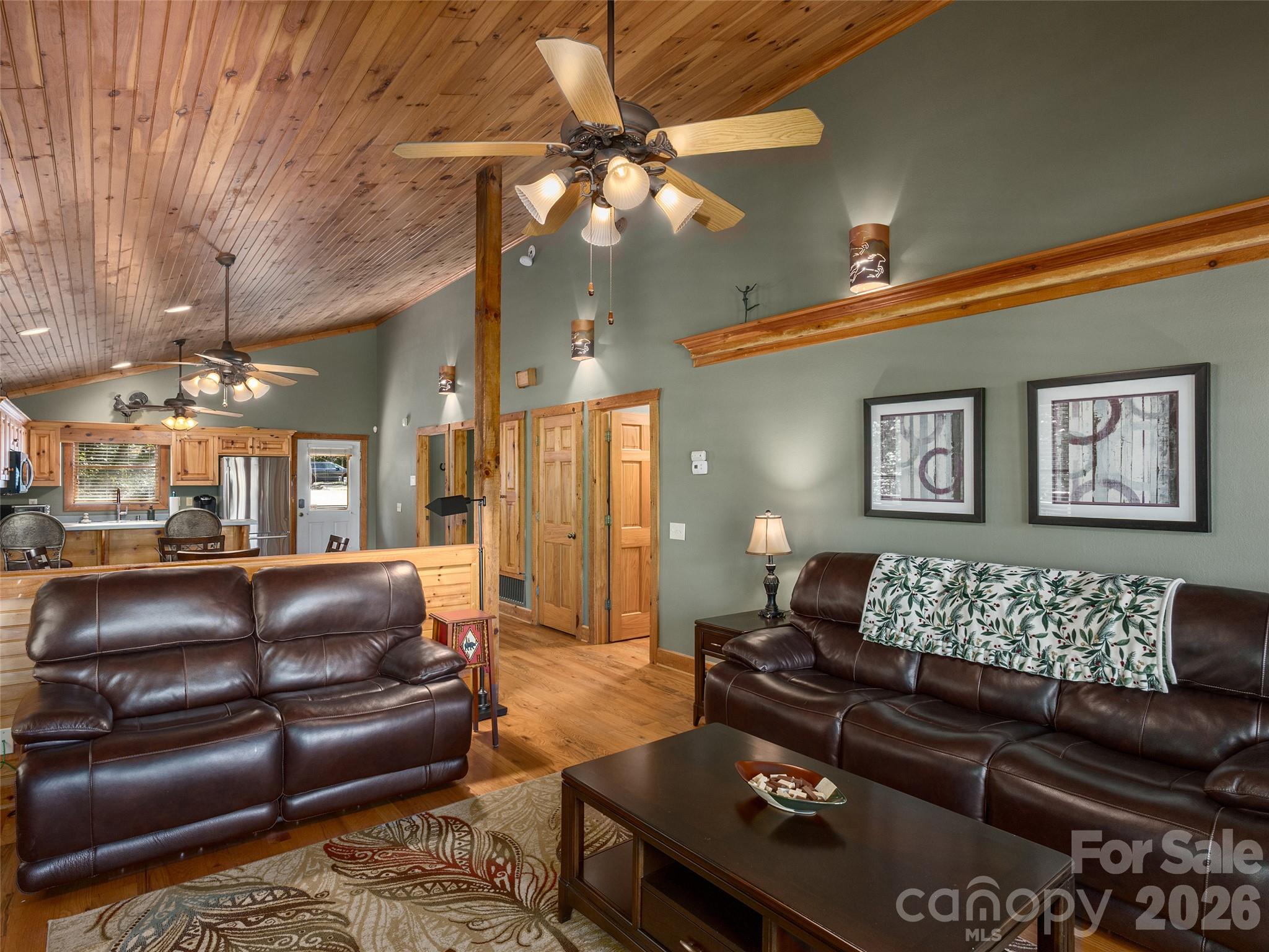 5 Chalet Court Property Photo 6