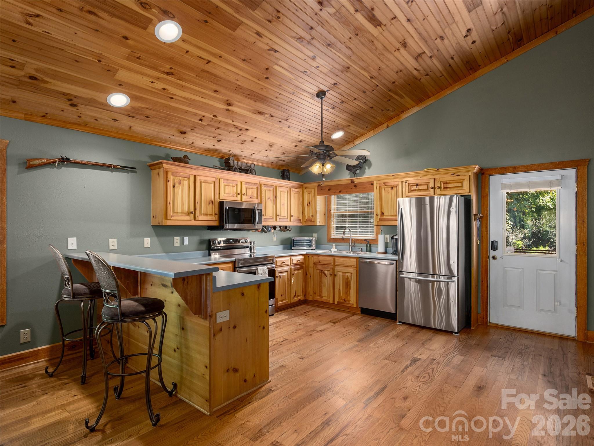 5 Chalet Court Property Photo 9