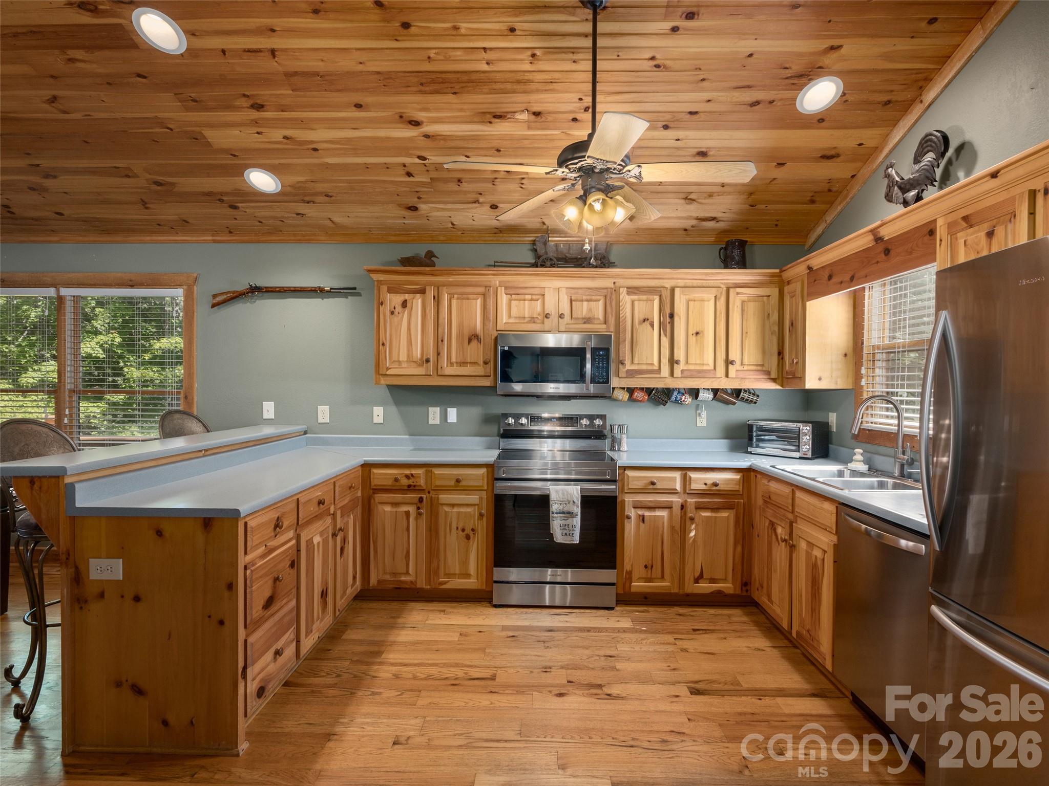 5 Chalet Court Property Photo 11
