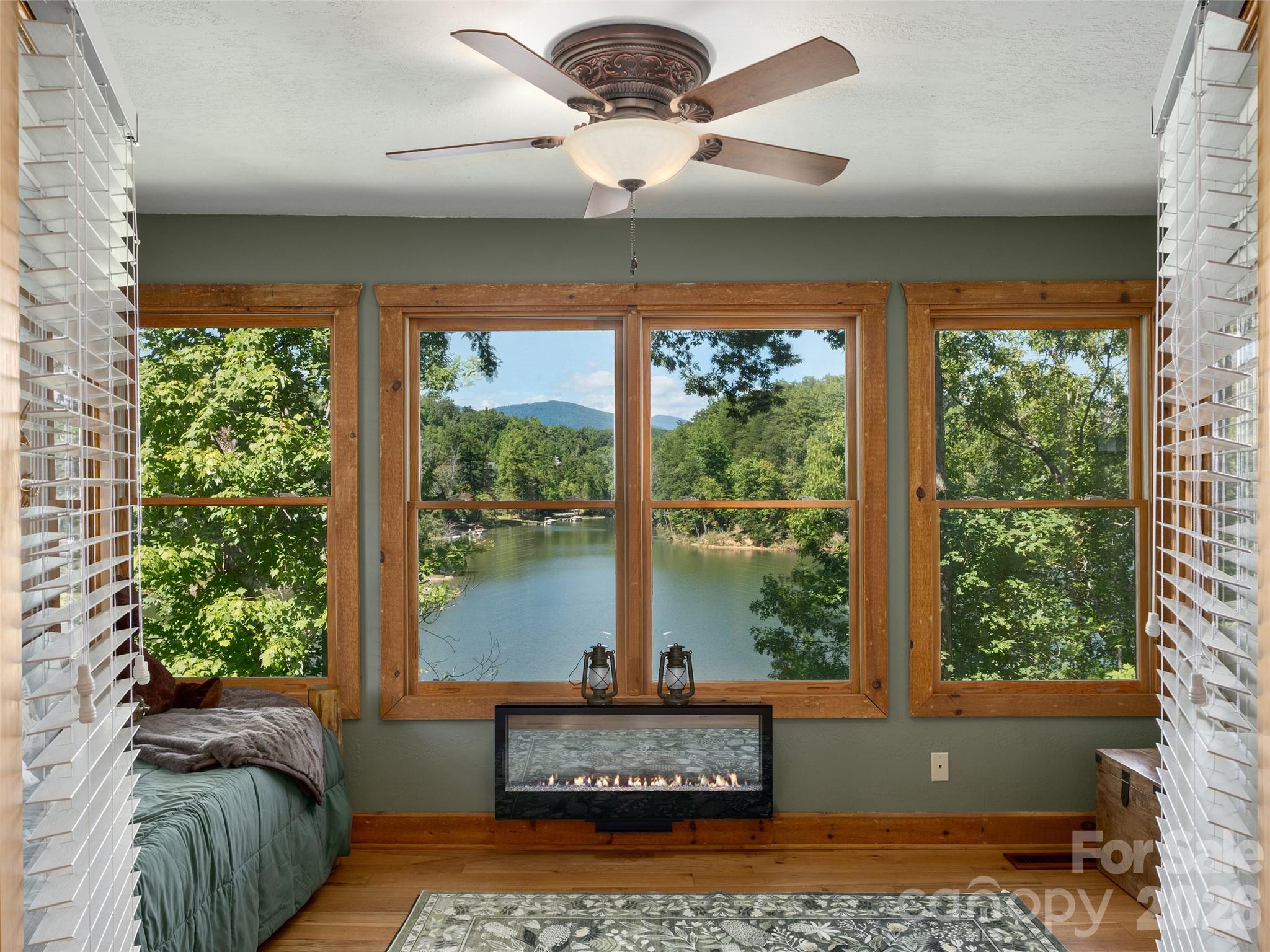 5 Chalet Court Property Photo 14