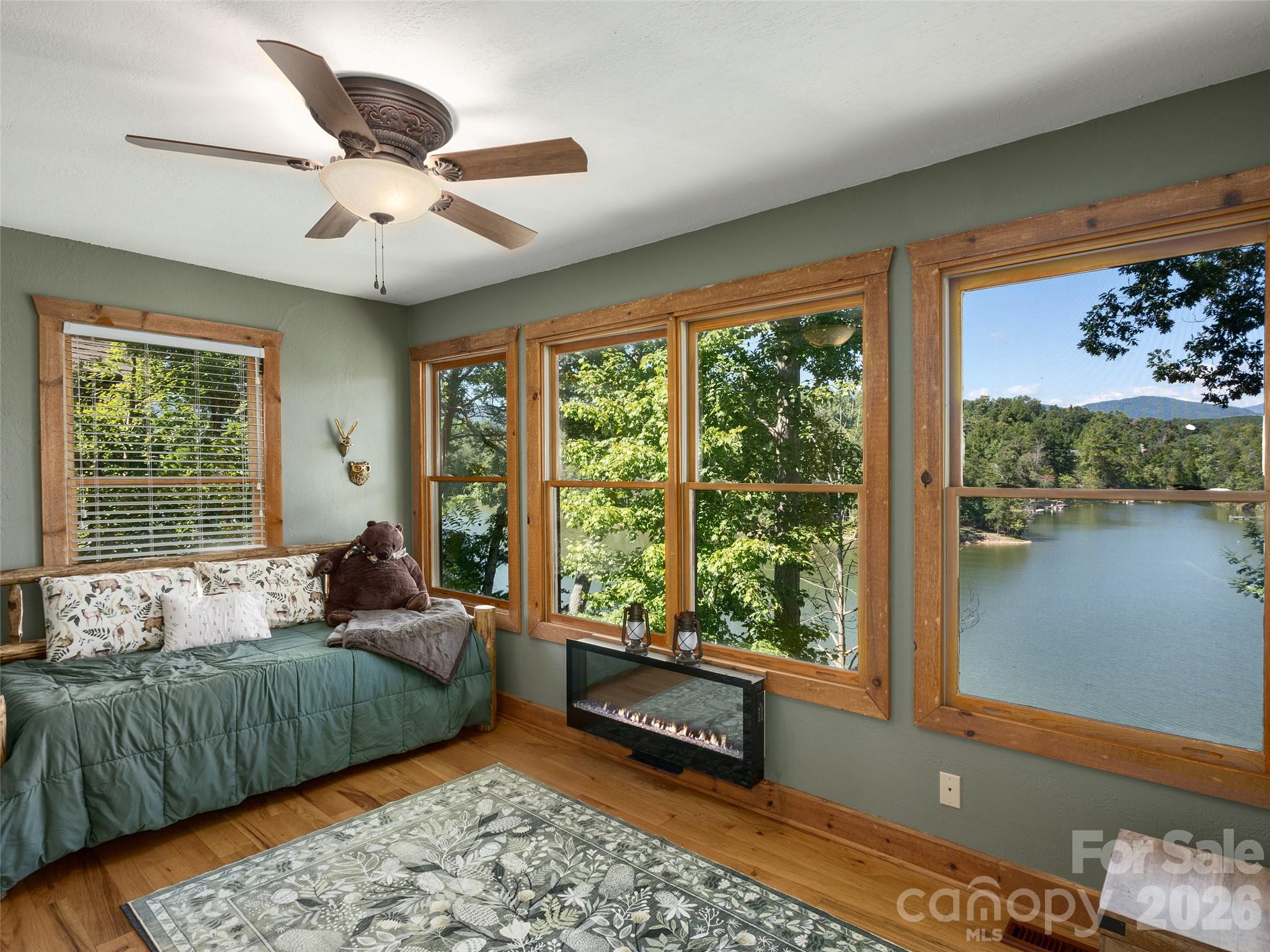 5 Chalet Court Property Photo 15