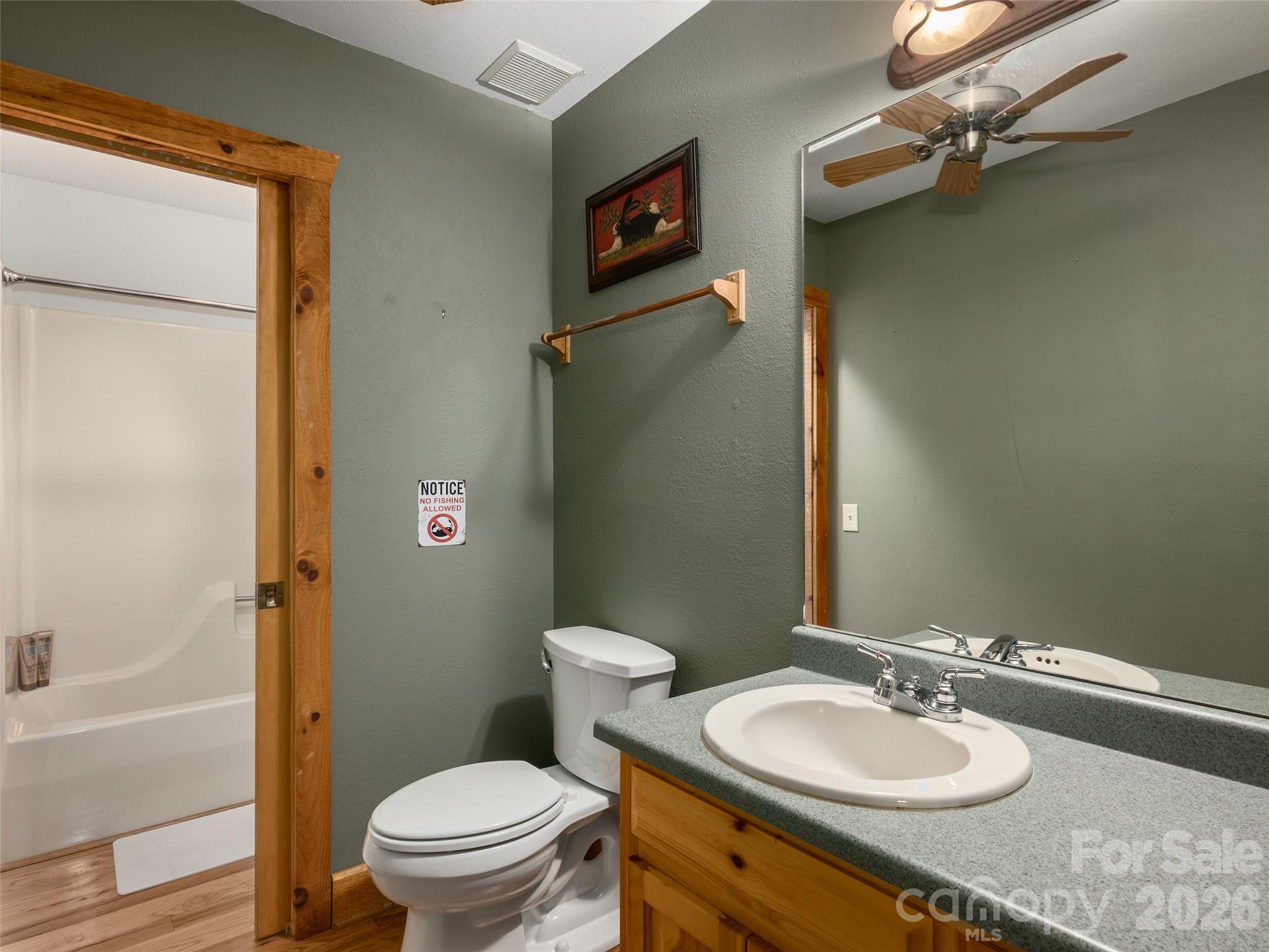 5 Chalet Court Property Photo 21