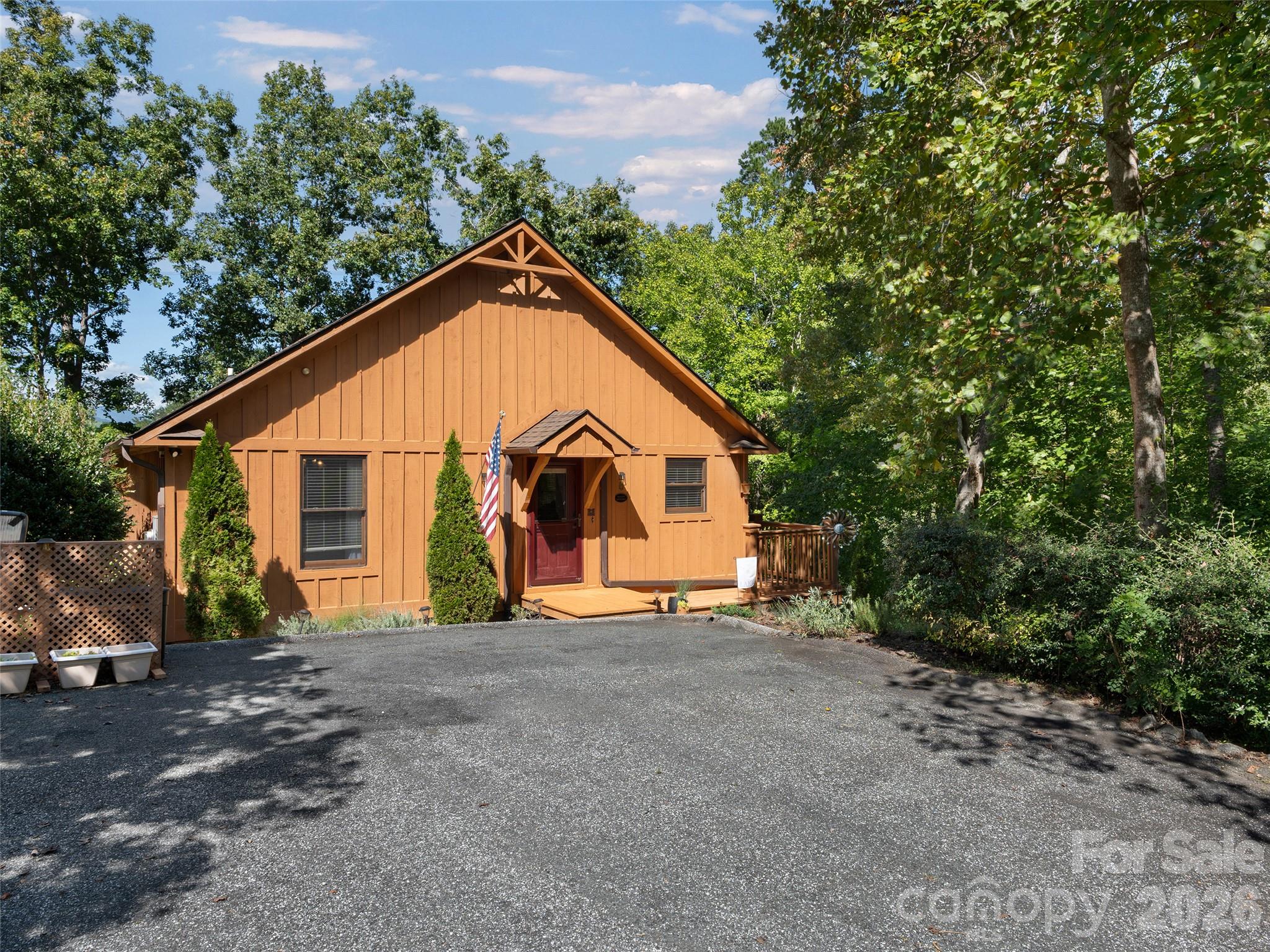 5 Chalet Court Property Photo 30