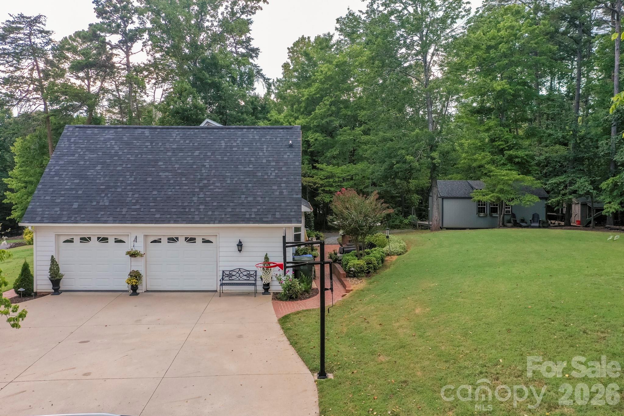 191 Briarwood Drive Property Photo 3