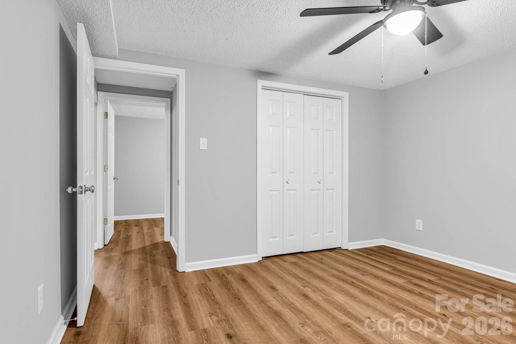 402 E Horah Street Property Photo 38