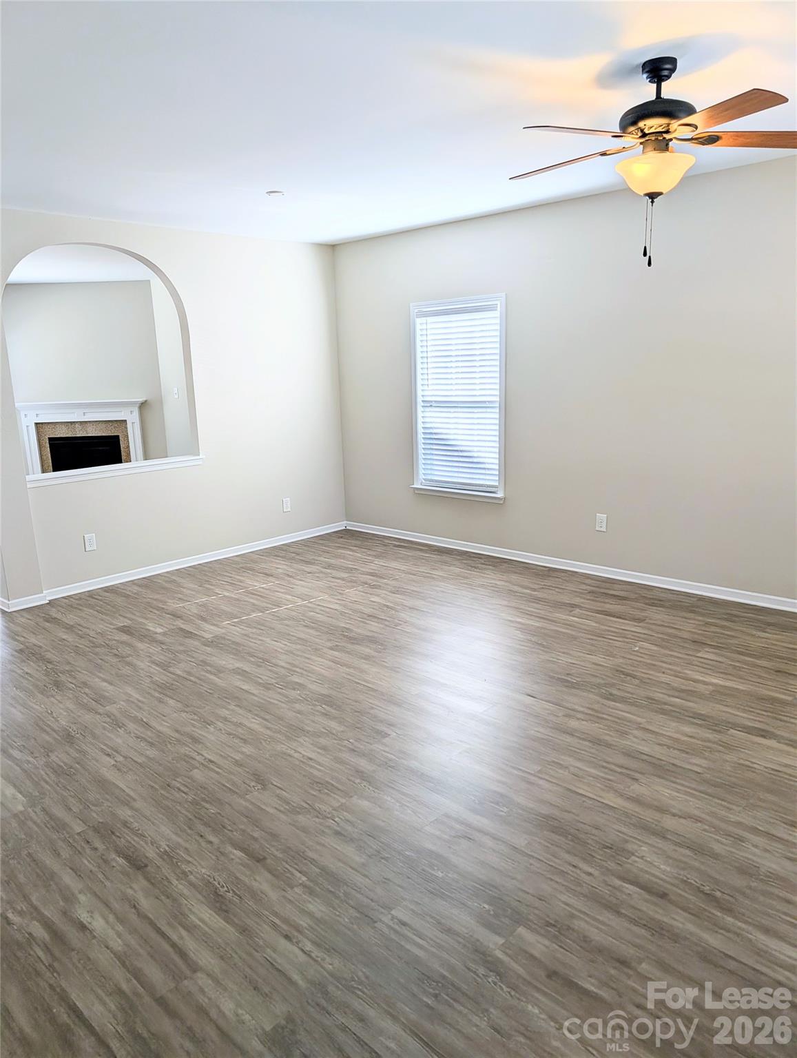 2562 Spring Breeze Way Property Photo 2