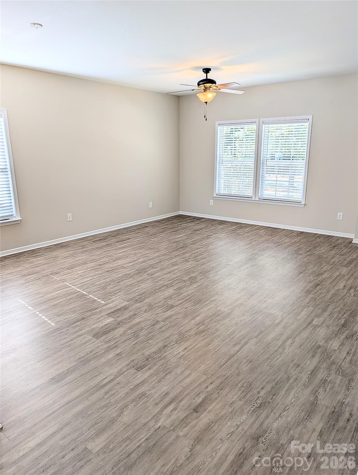 2562 Spring Breeze Way Property Photo 3