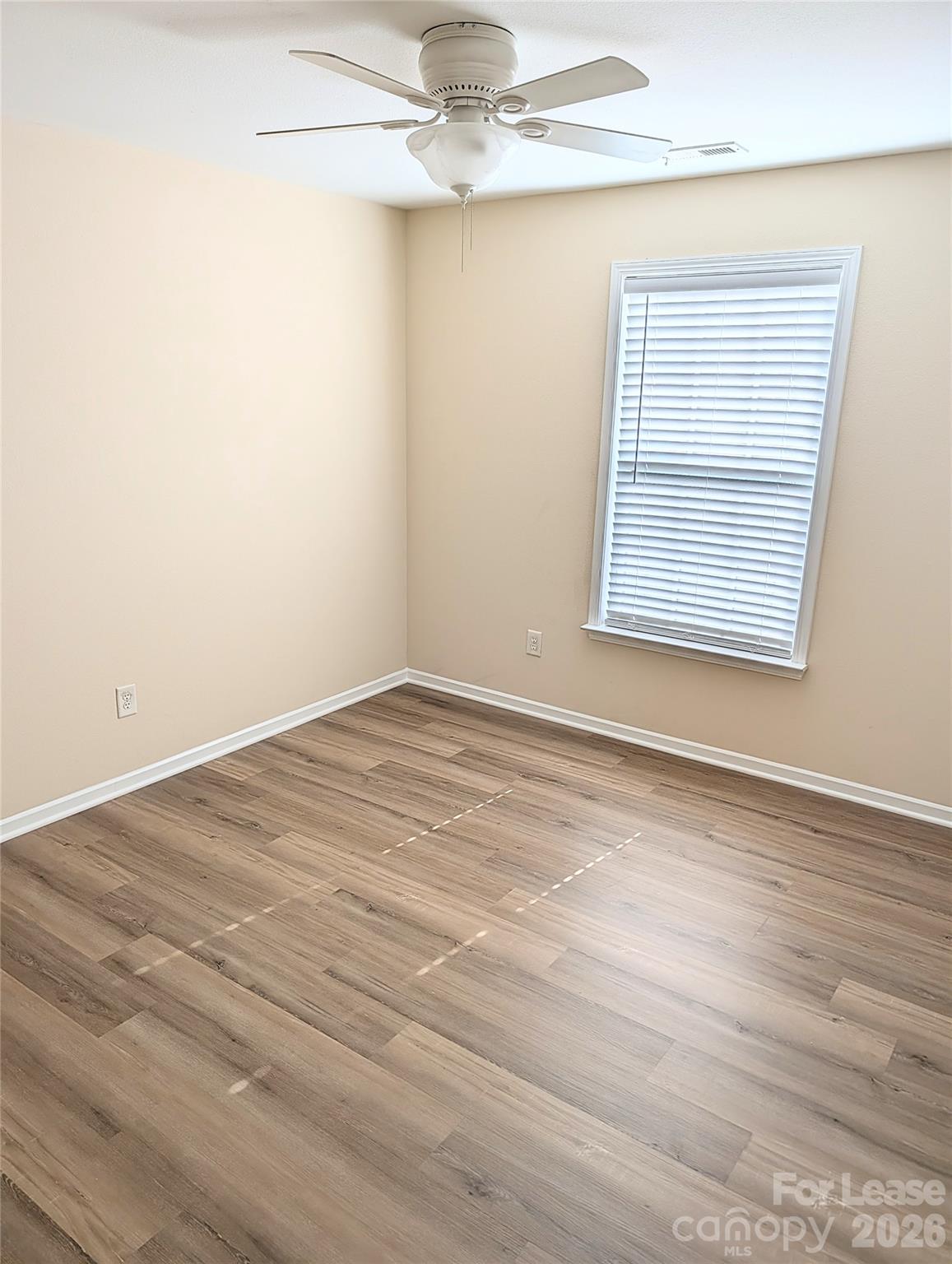 2562 Spring Breeze Way Property Photo 16
