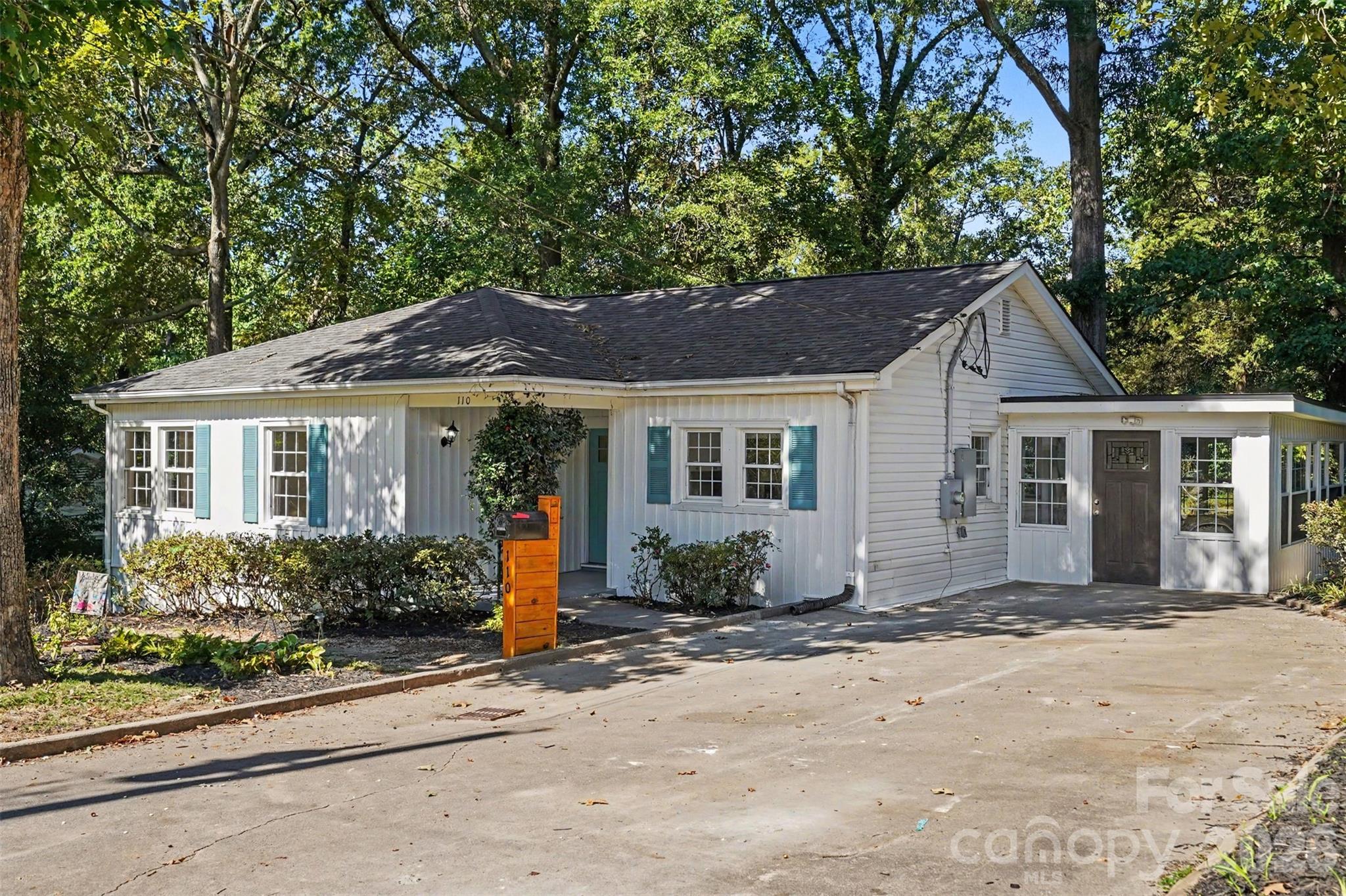 110 Hillside Avenue Property Photo 3
