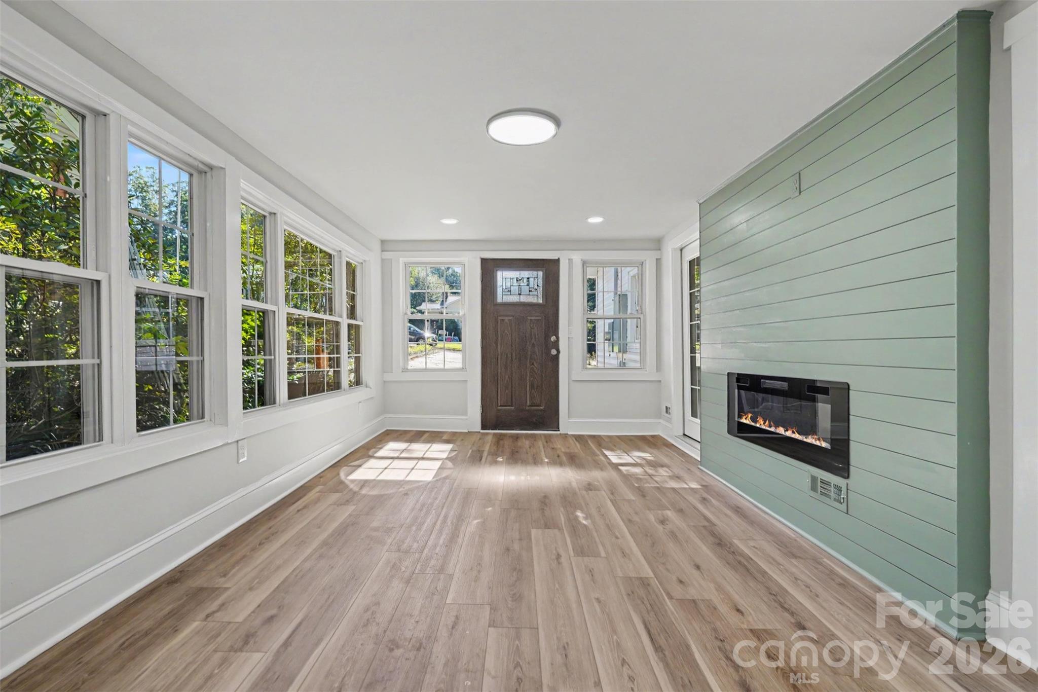 110 Hillside Avenue Property Photo 8