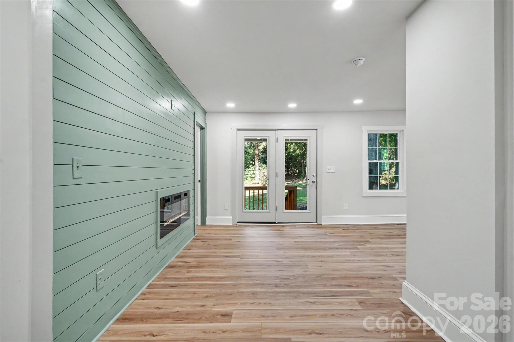 110 Hillside Avenue Property Photo 10