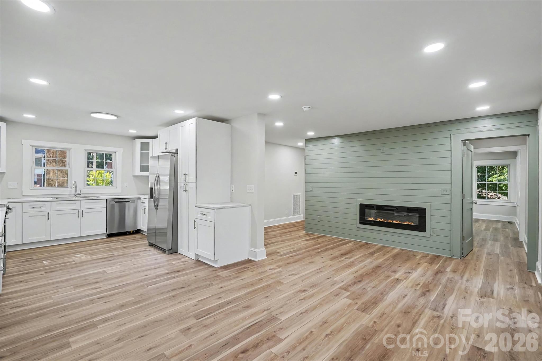 110 Hillside Avenue Property Photo 11