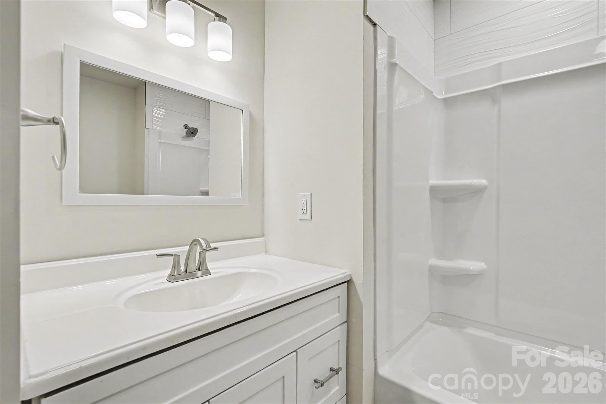 110 Hillside Avenue Property Photo 18
