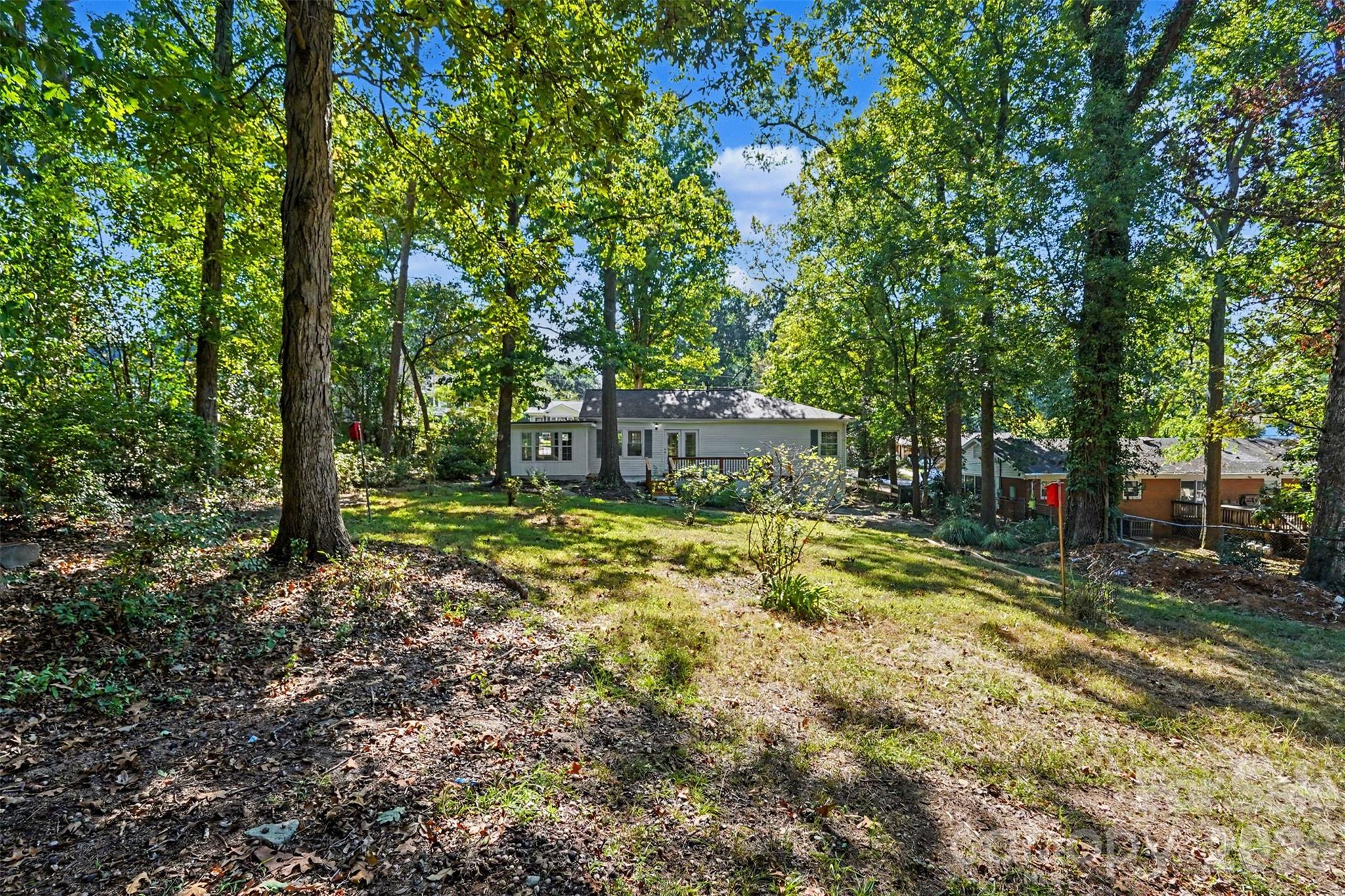 110 Hillside Avenue Property Photo 32
