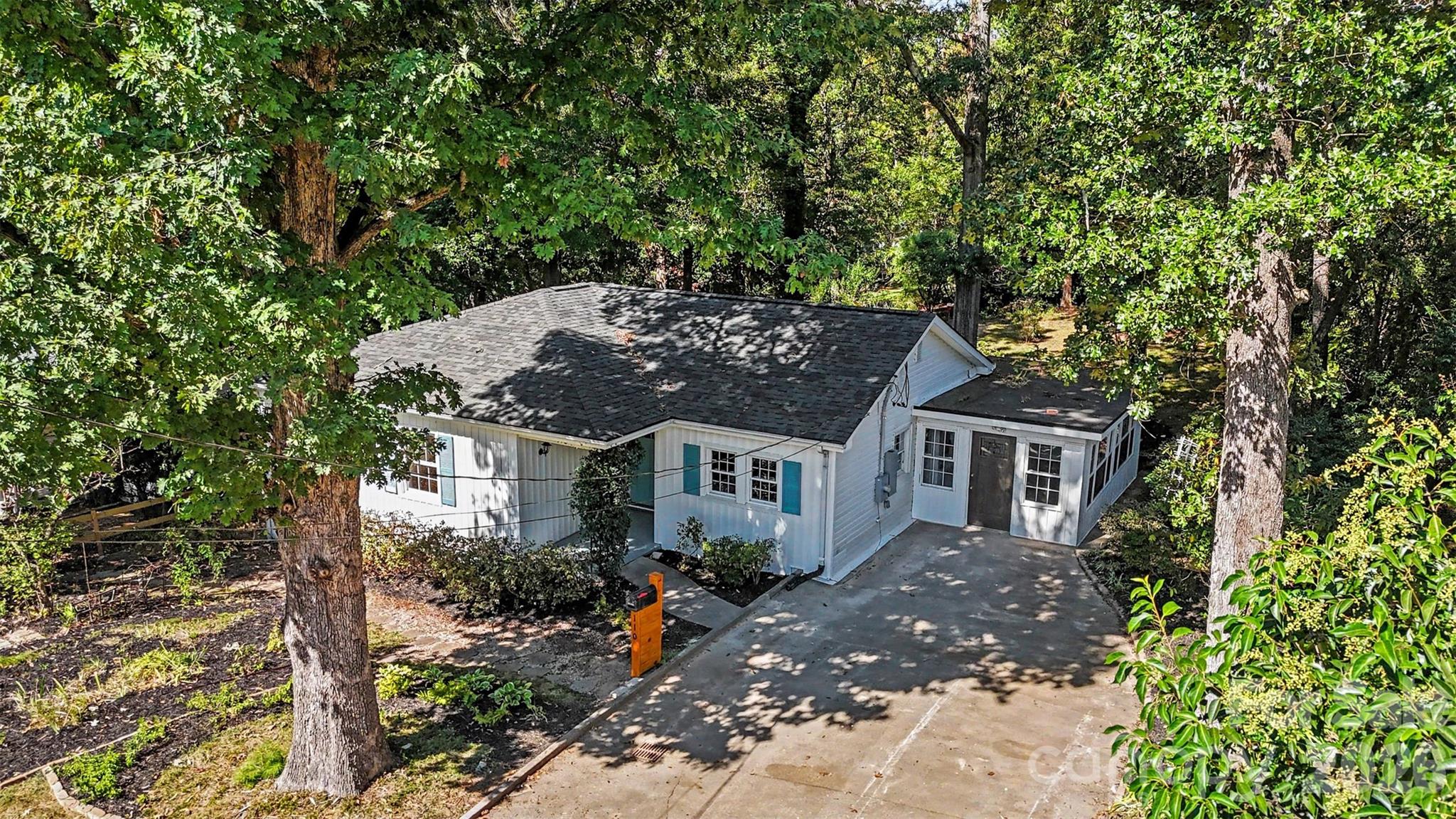 110 Hillside Avenue Property Photo 34