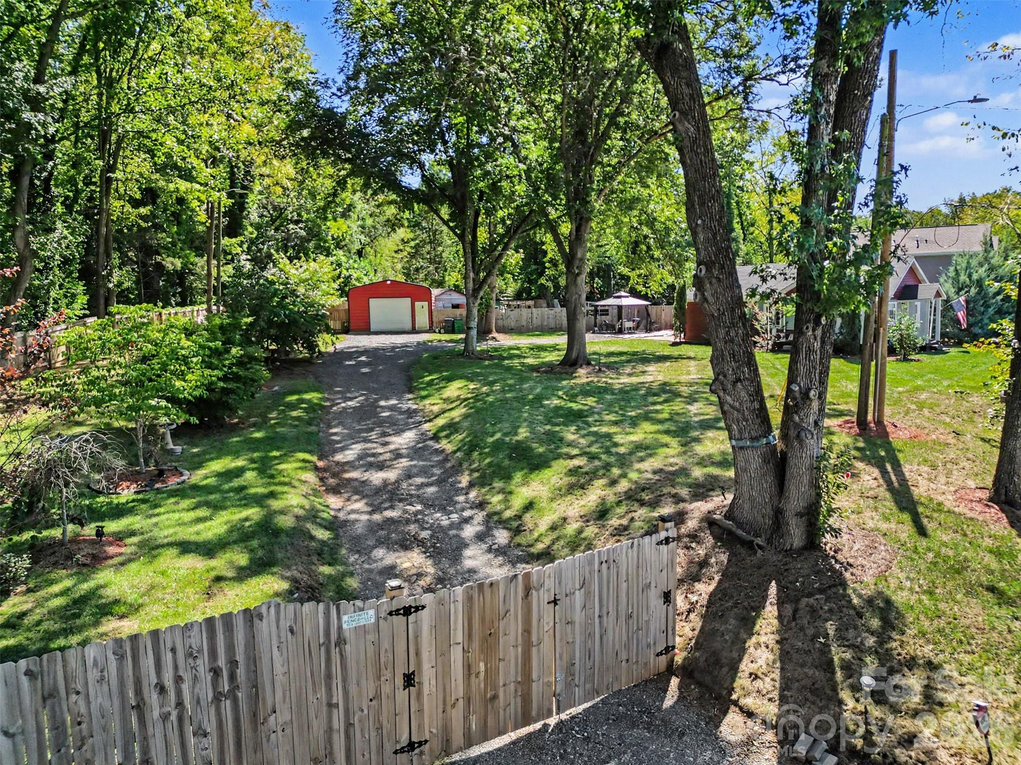 3009 New Pineola Road Governor Morrison St, Property Photo 4