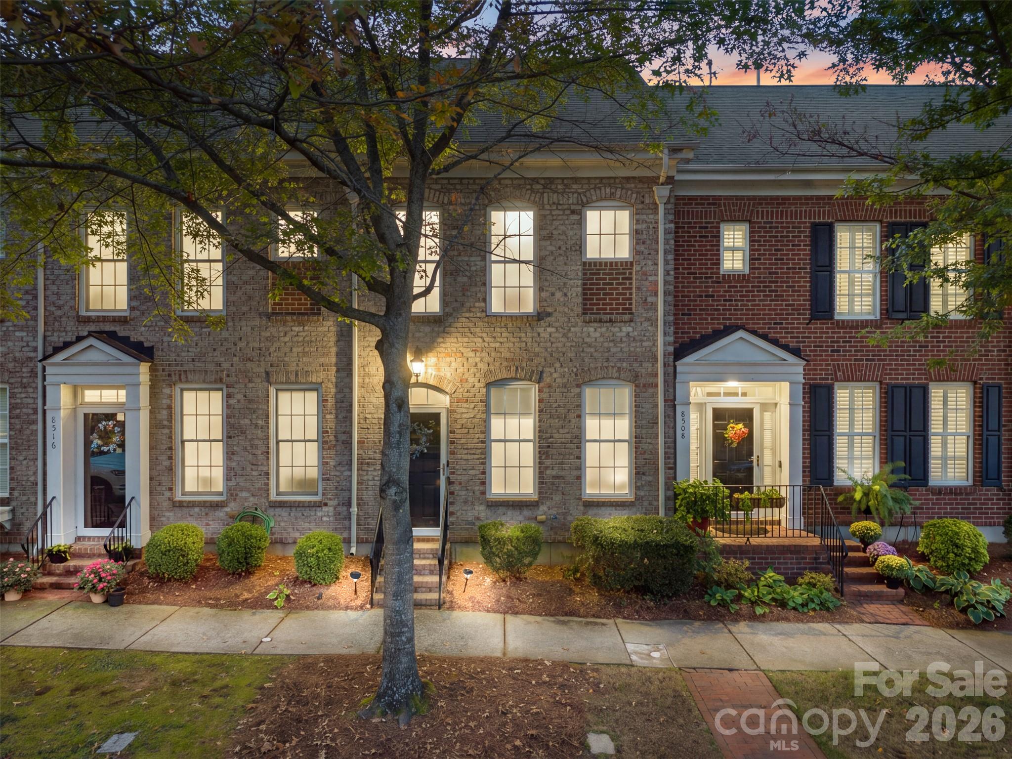8512 Beaver Creek Drive Property Photo 1